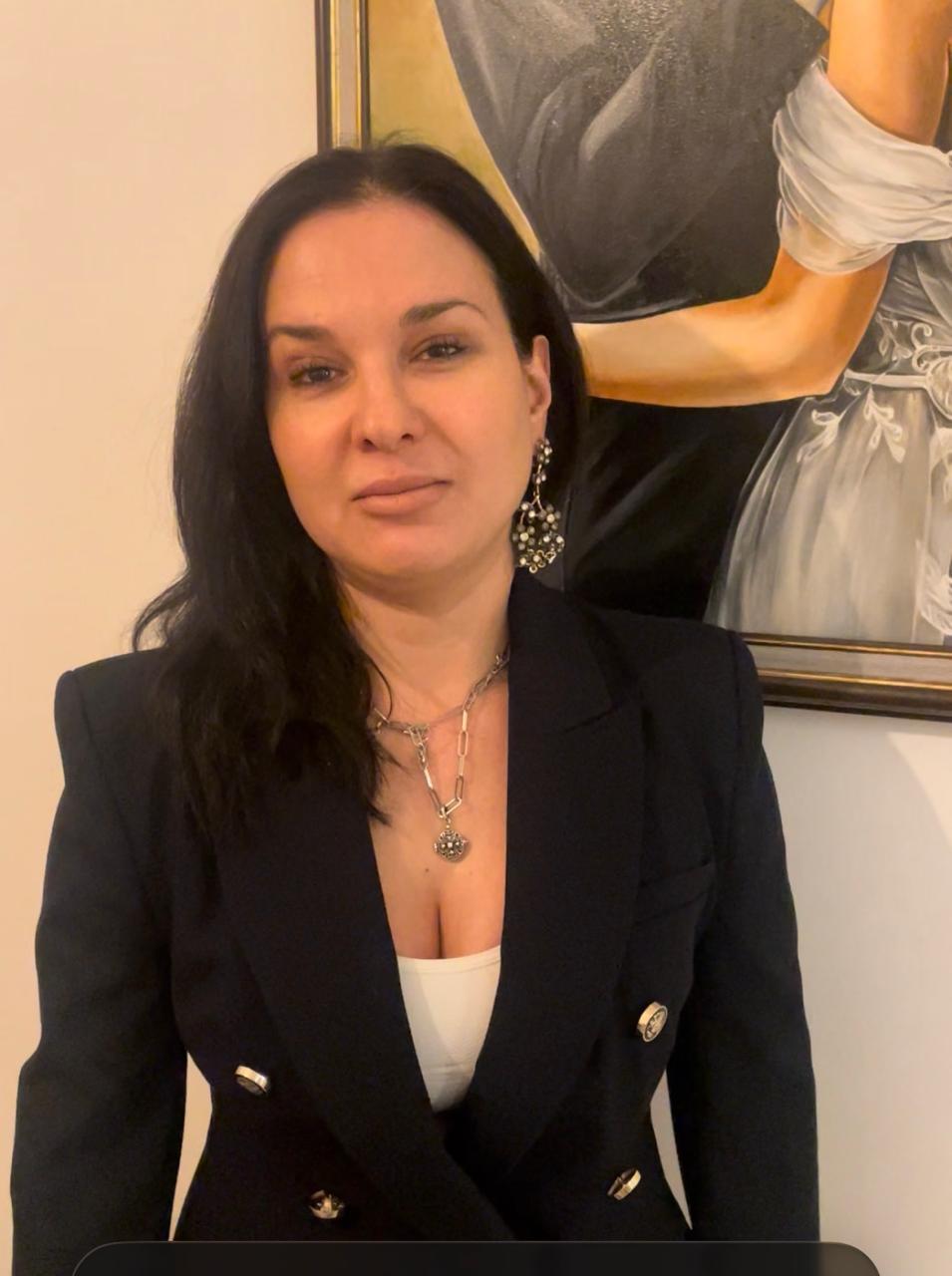 Inna accompagne ceux qui vivent ce qu’elle a connu : « Repartir de zéro »