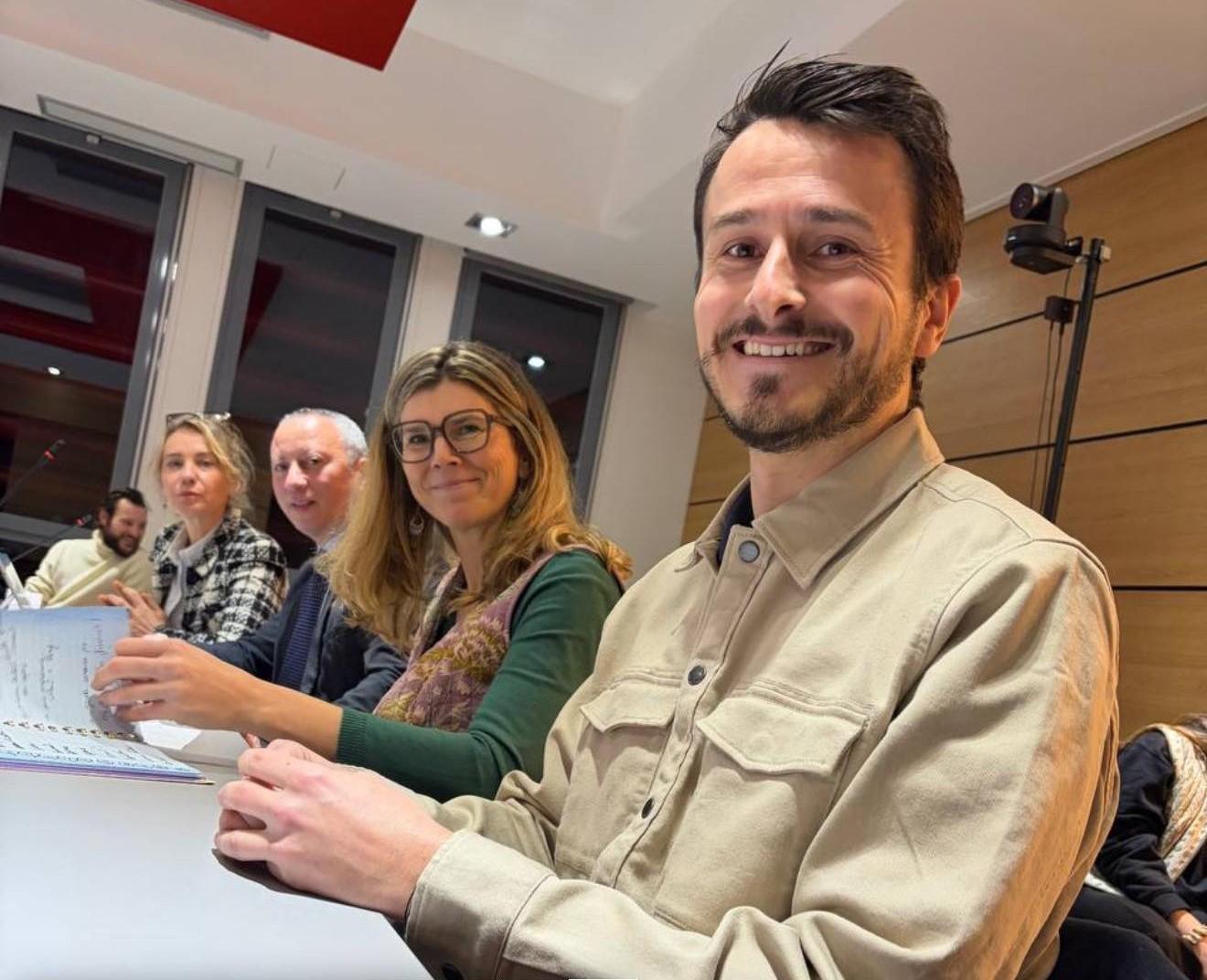 Avignon : sans soutien de liste, Renaissance règle ses comptes