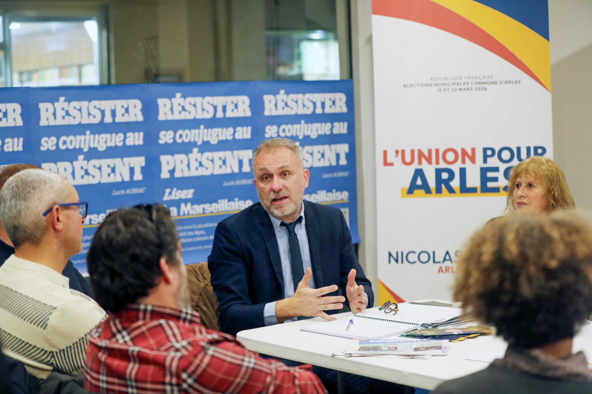 Nicolas Koukas face aux lecteurs à Arles