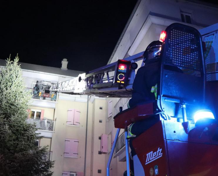 Une barre d’immeuble évacuée après un incendie à Embrun