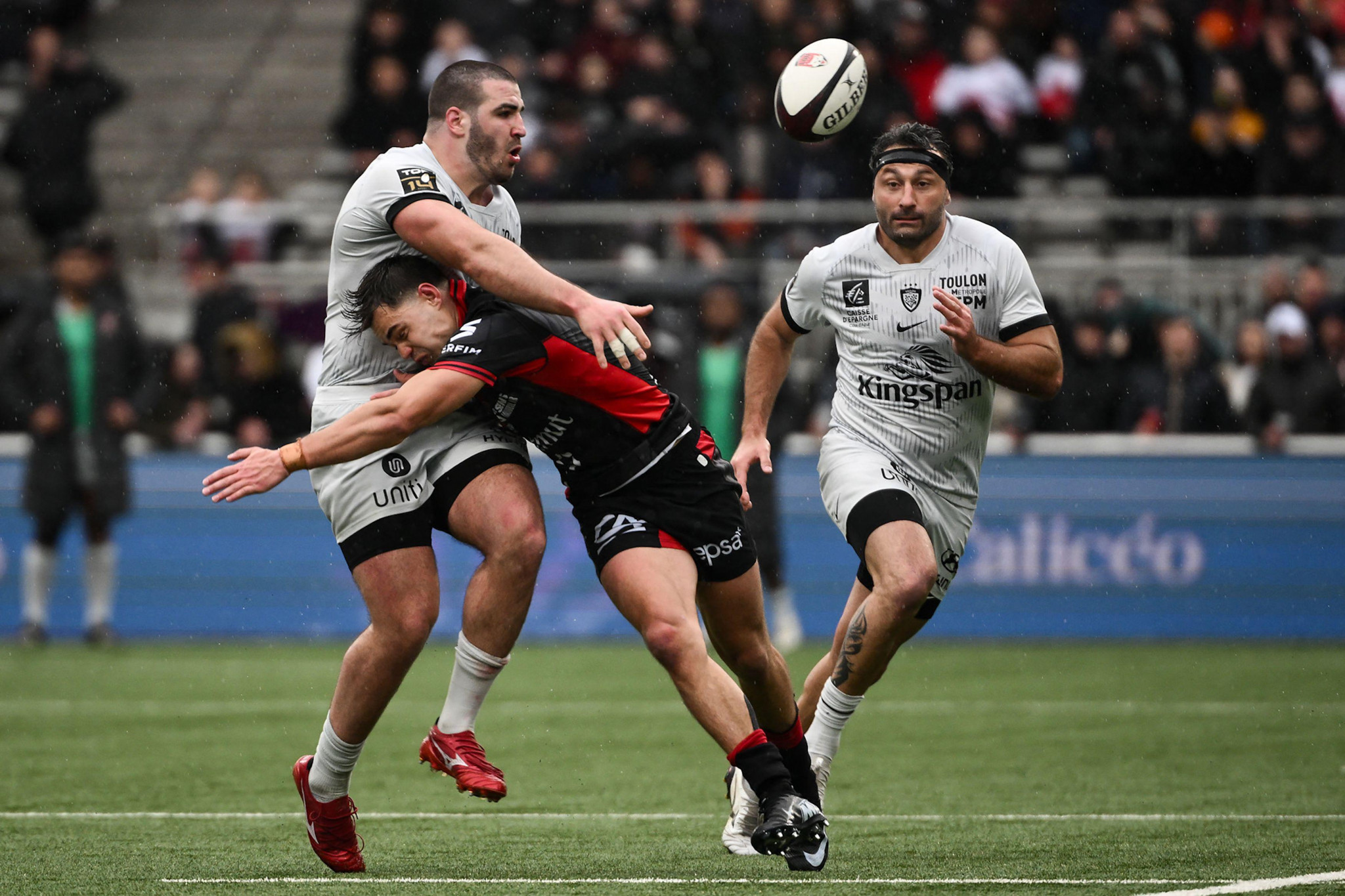 Top 14 : Toulon cueille des points en terres lyonnaises