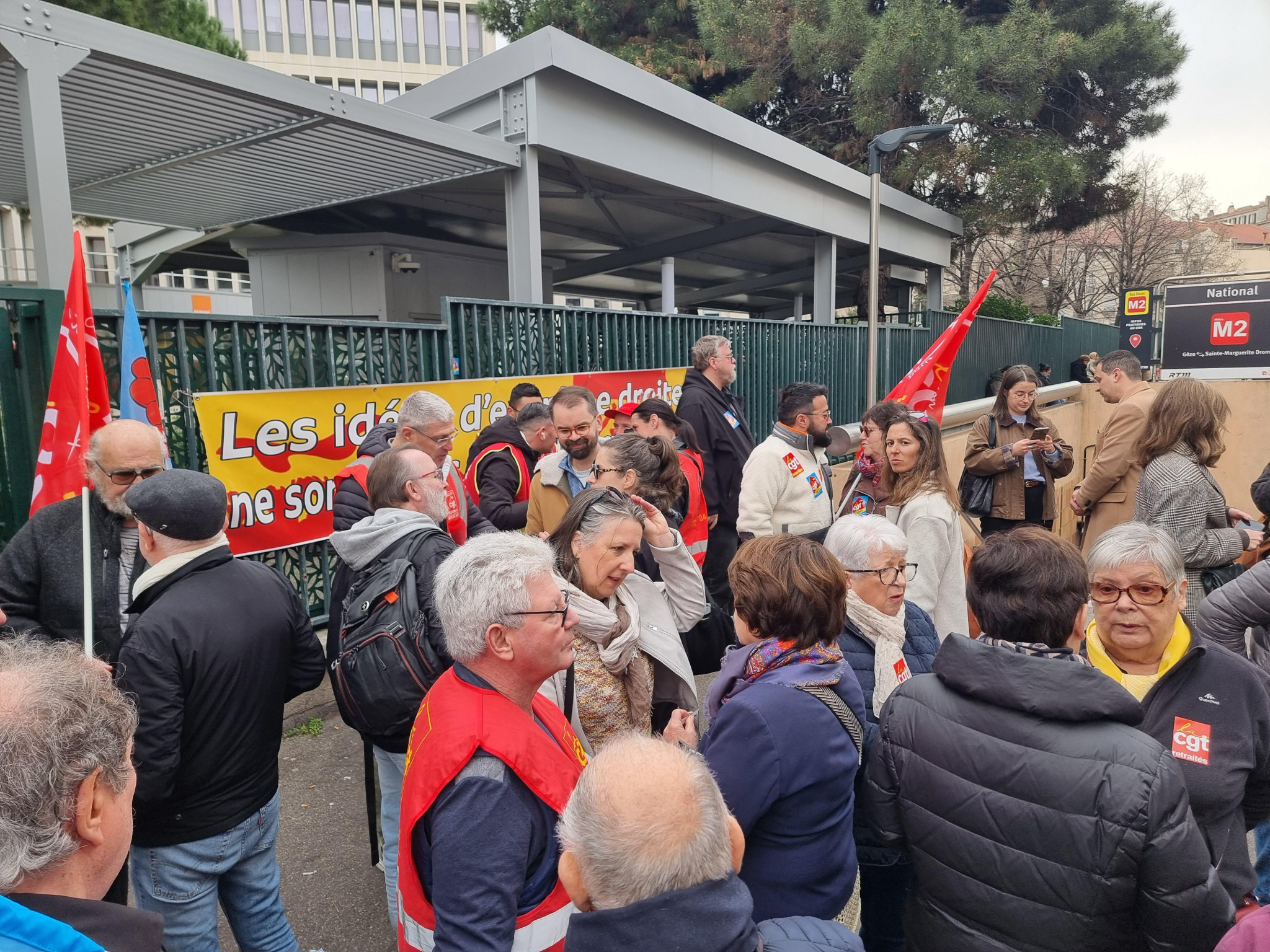Mobilisés pour le maintien d’Orange à Saint-Mauront