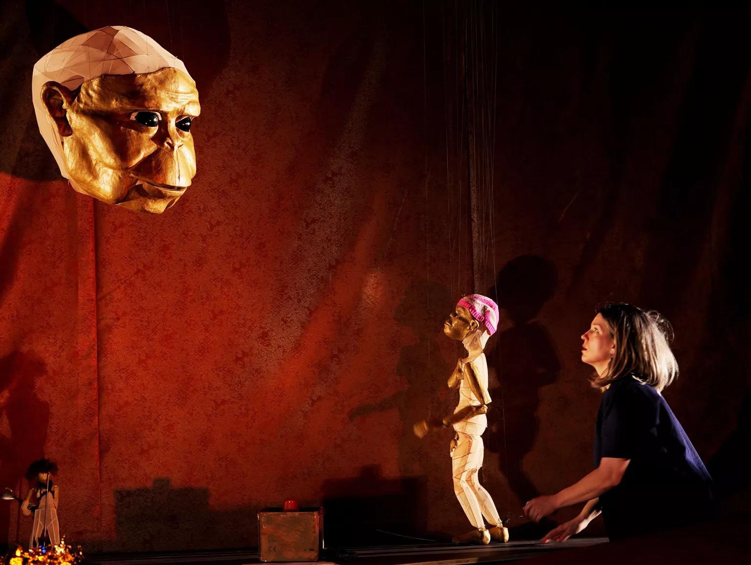 « Specimen », apparitions de marionnettes à Marseille