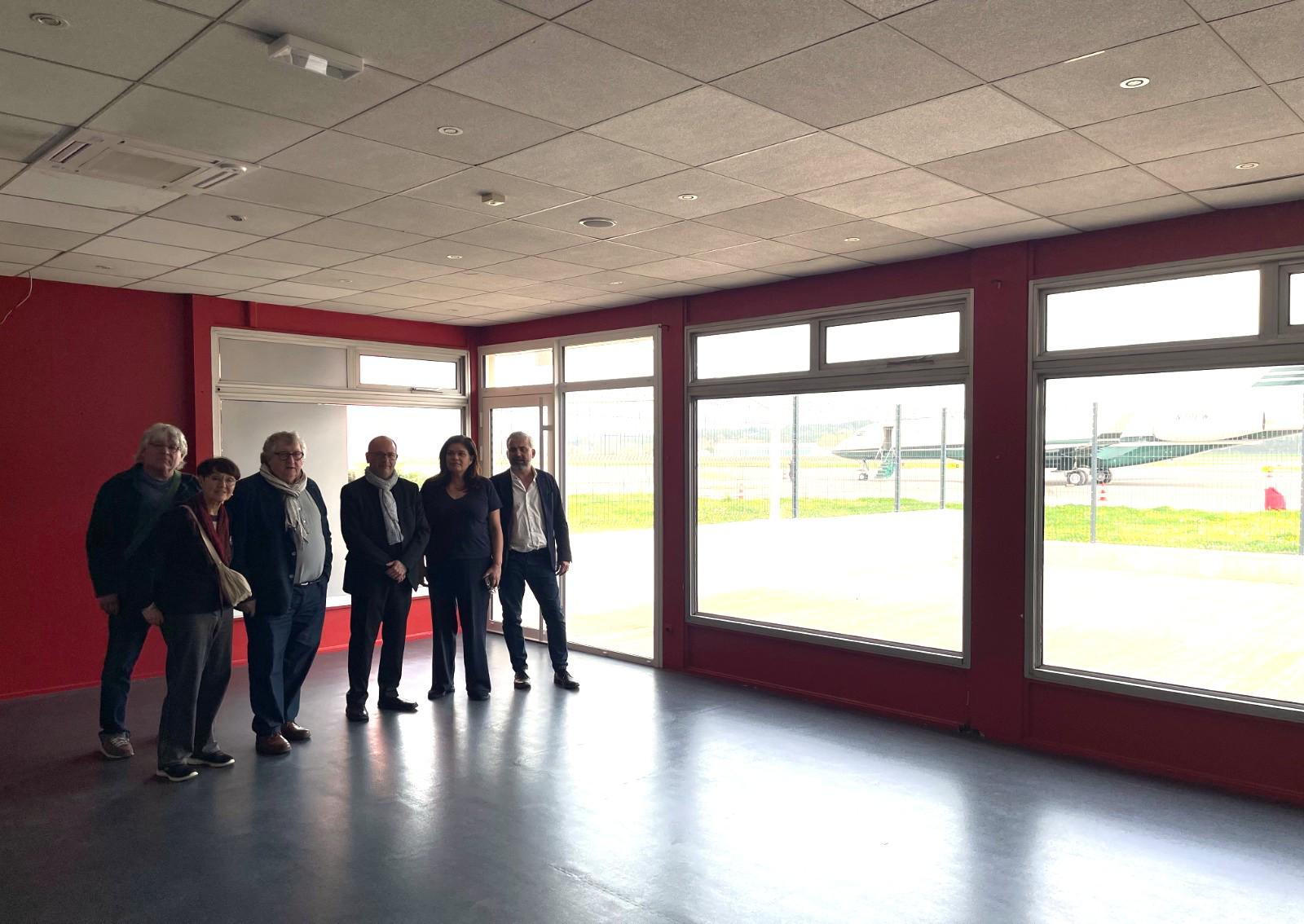 Quand l’aéroport d’Avignon atterrit dans le débat