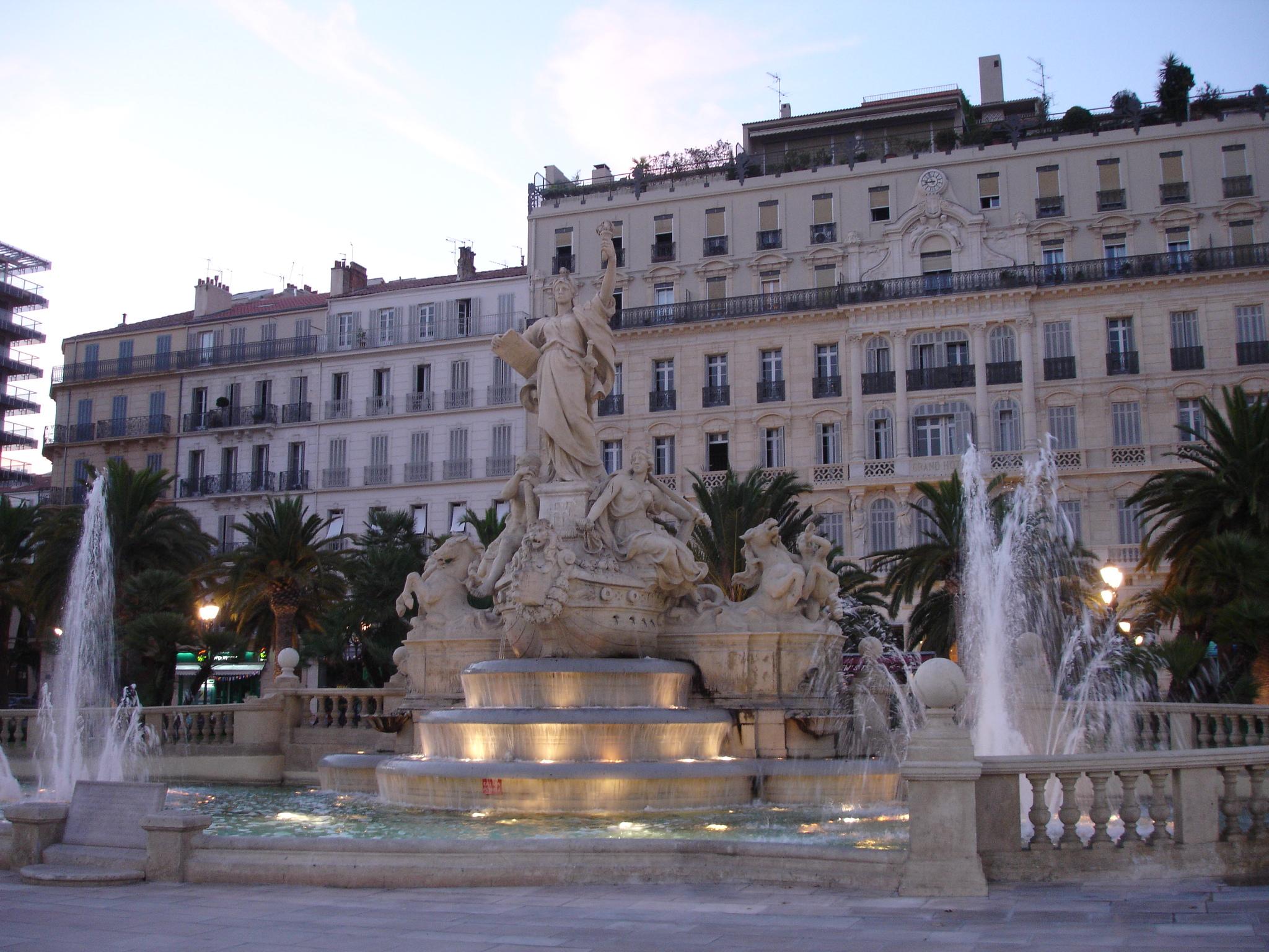 À Toulon, le monde de la culture fait barrage au RN et soutient Josée Massi