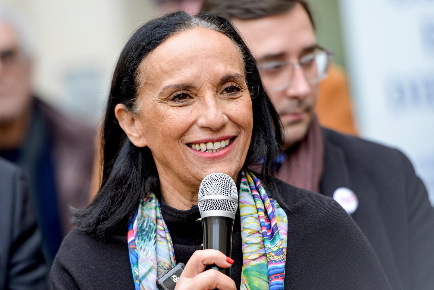 Amal Couvreur, la voix nîmoise de l’égalité