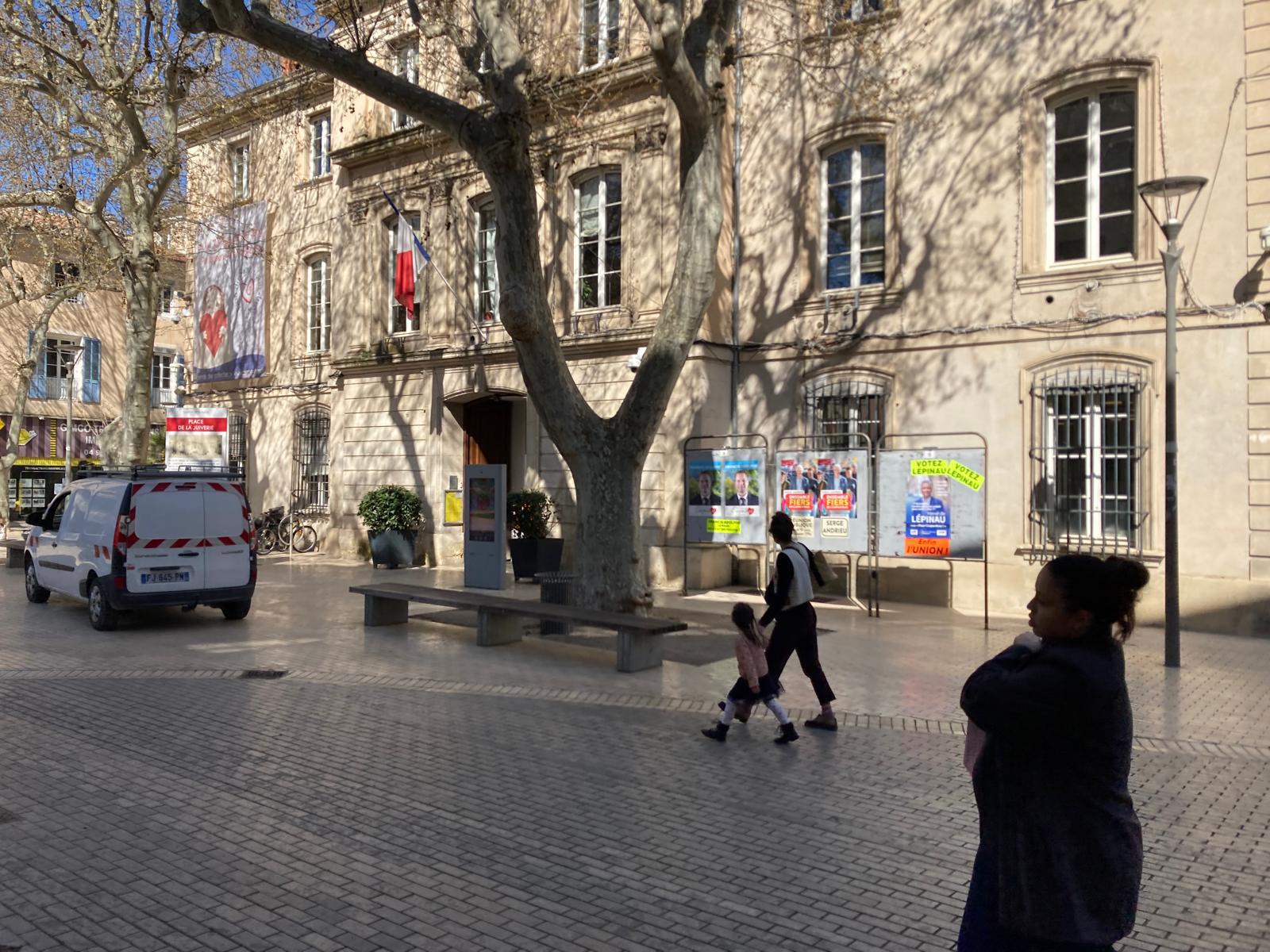 [Ces villes face à l’emprise de l’extrême droite] À Carpentras, l’inquiétude après la victoire du RN