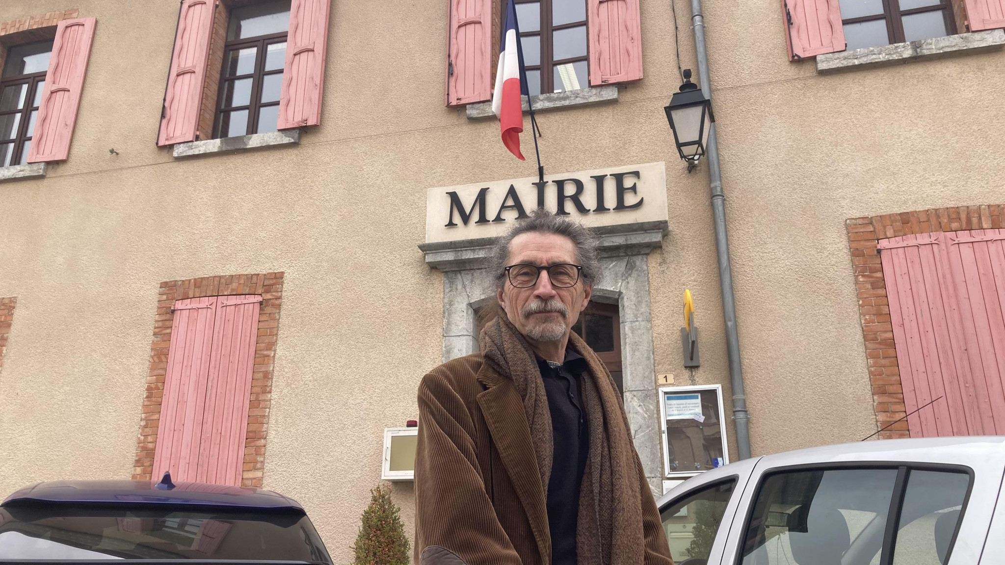 Aucun candidat aux municipales à Bayons, les habitants inquiets