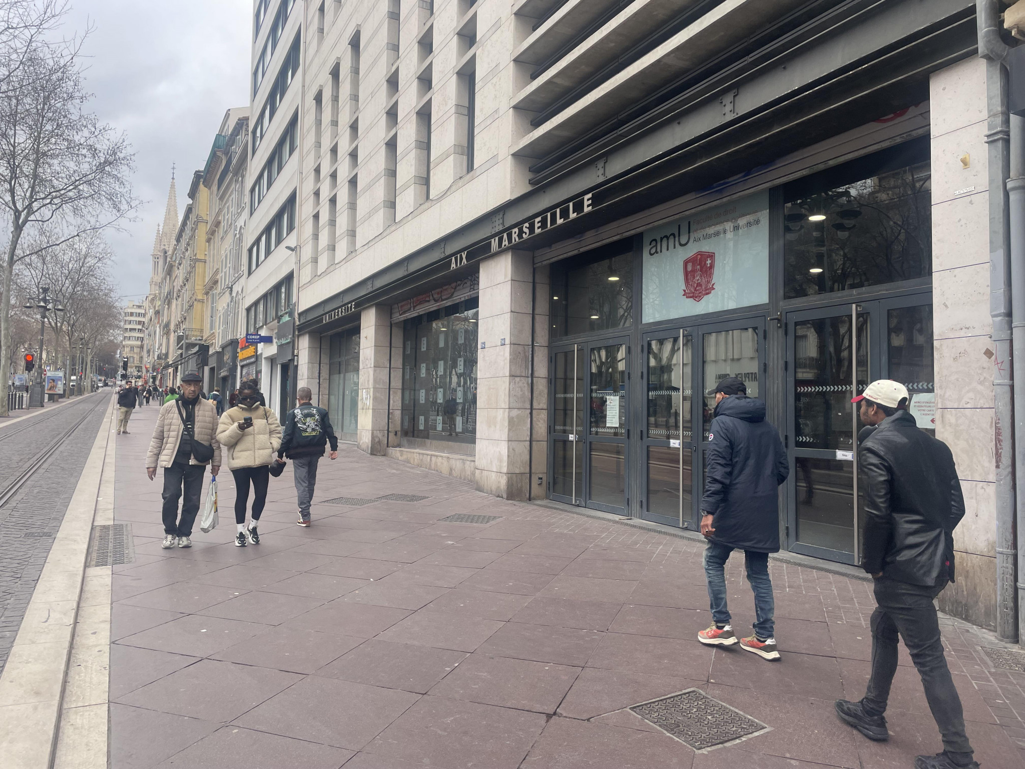 Aix-Marseille université veut inciter les étudiants à aller aux urnes