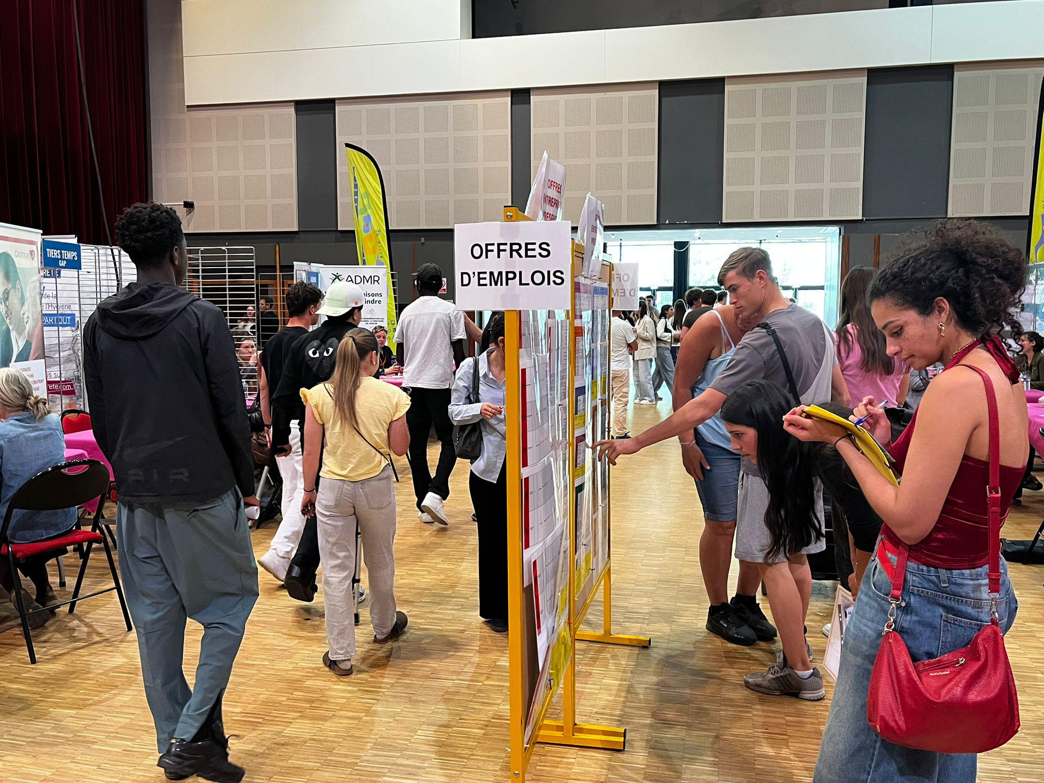 Le job saisonnier, un revenu indispensable pour les jeunes des Hautes-Alpes