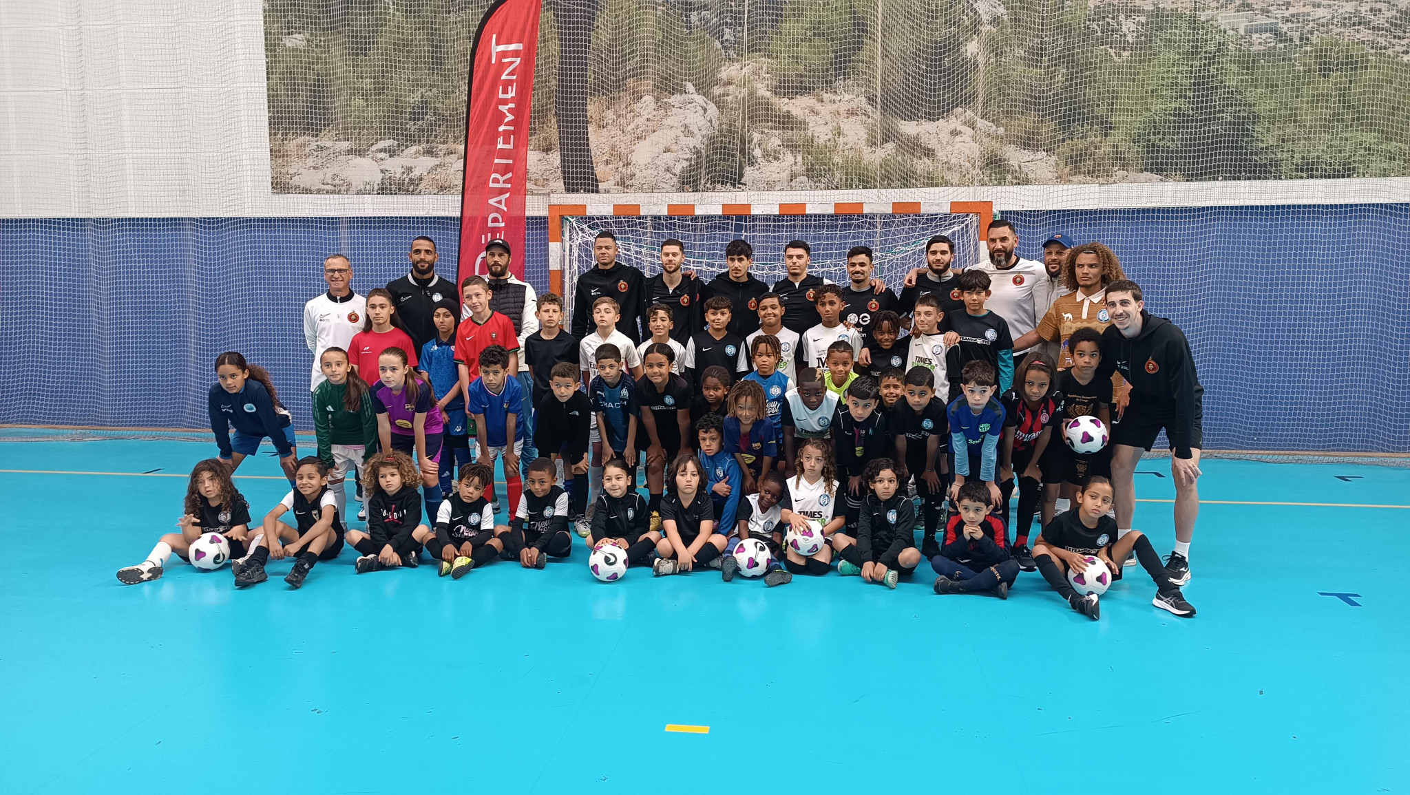 Le Toulon Futsal Métropole à la rencontre des jeunes des quartiers