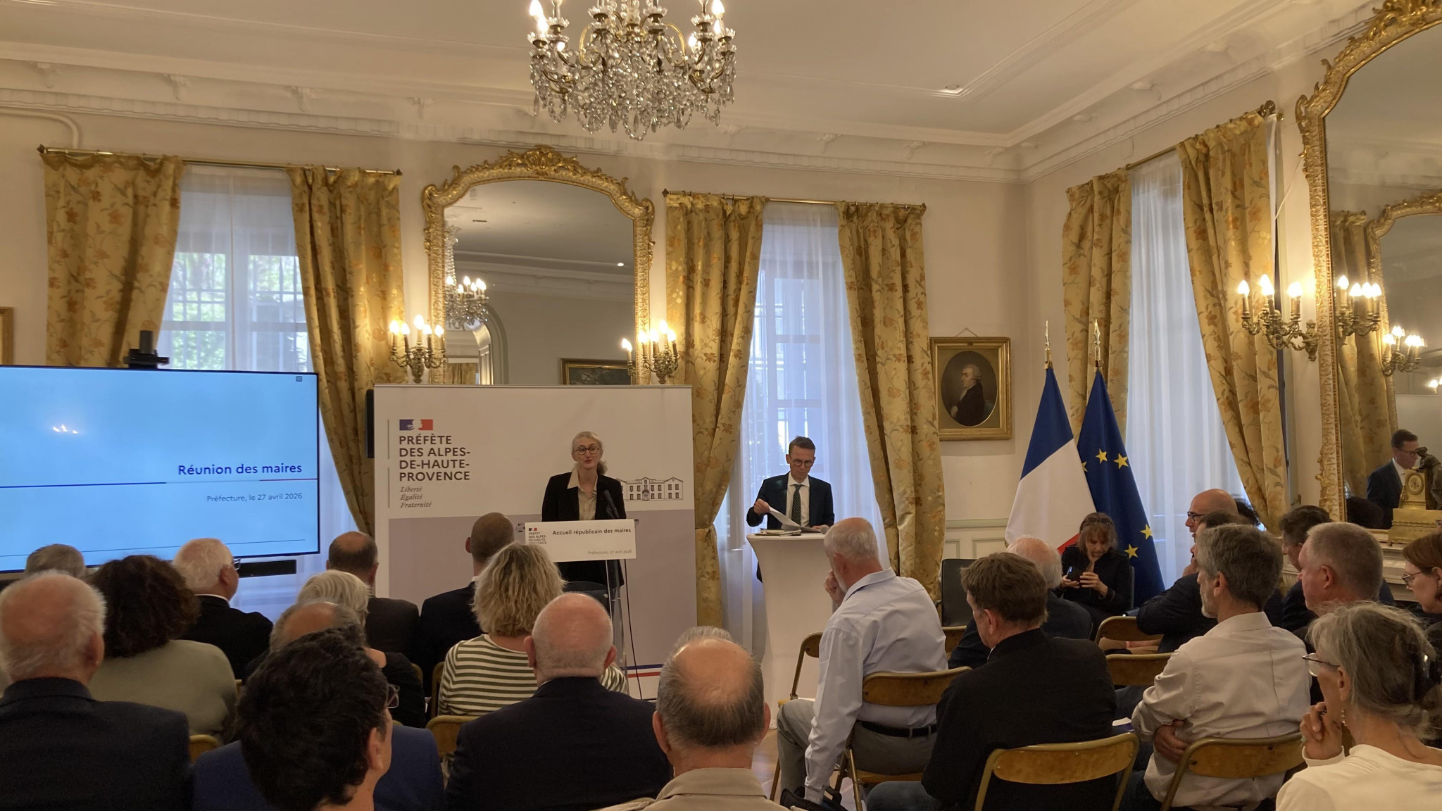 À Digne-les-Bains, la préfète accueille les nouveaux maires du département