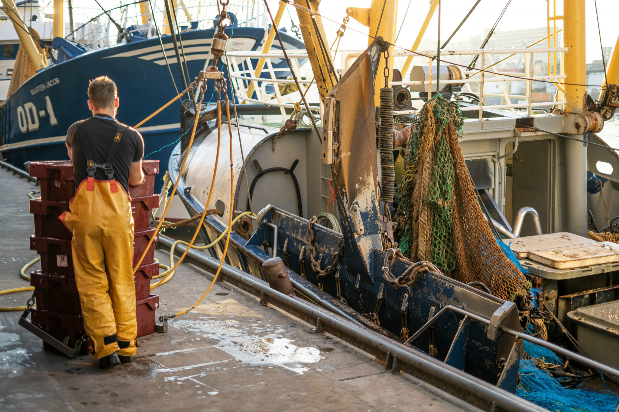 Face à la crise provoquée par la guerre, les pêcheurs de Méditerranée sur le pont