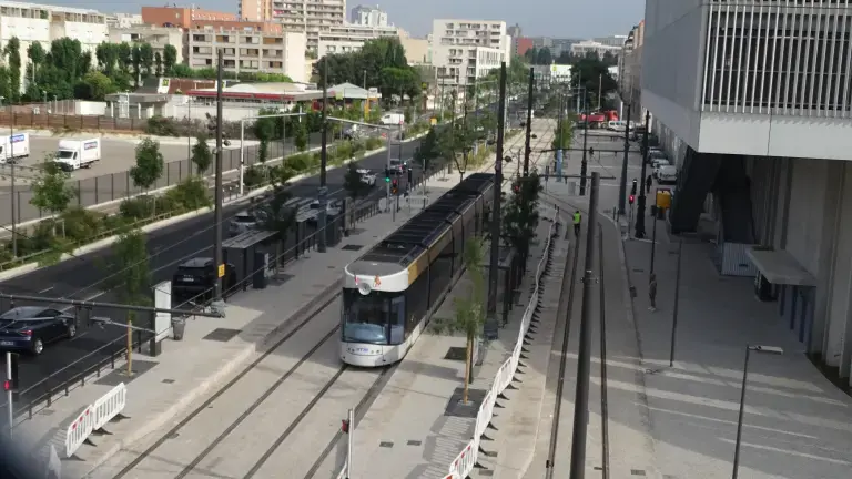 Aix-Marseille : des finances «&nbsp;contraires à la réglementation&nbsp;» pour les transports