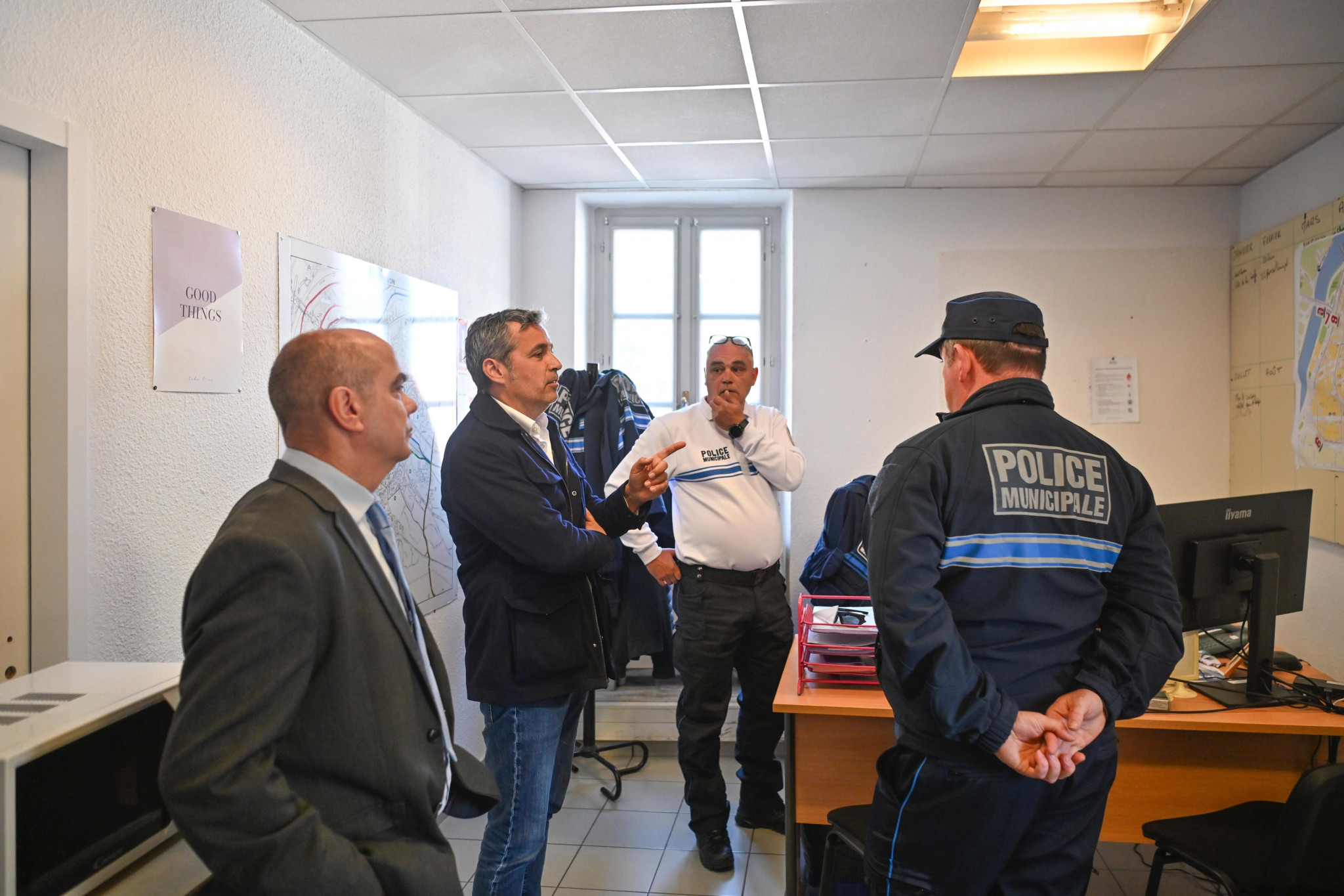Comment Olivier Galzi prend ses marques et le fait savoir