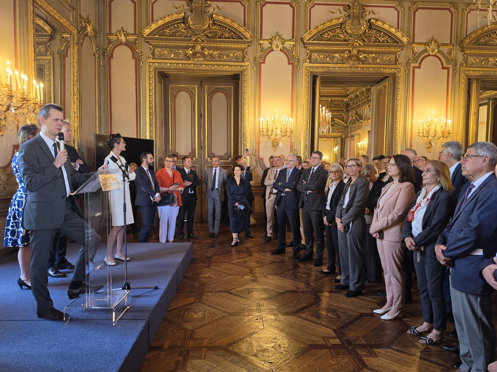 À Marseille, le préfet accueille les maires, en plein marasme budgétaire