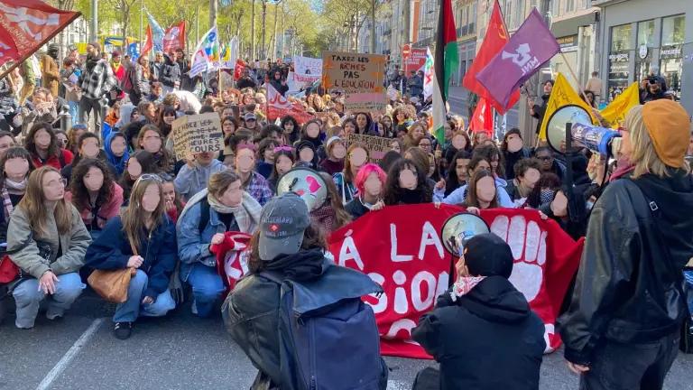 Ils dénoncent le fichage des élèves manifestants