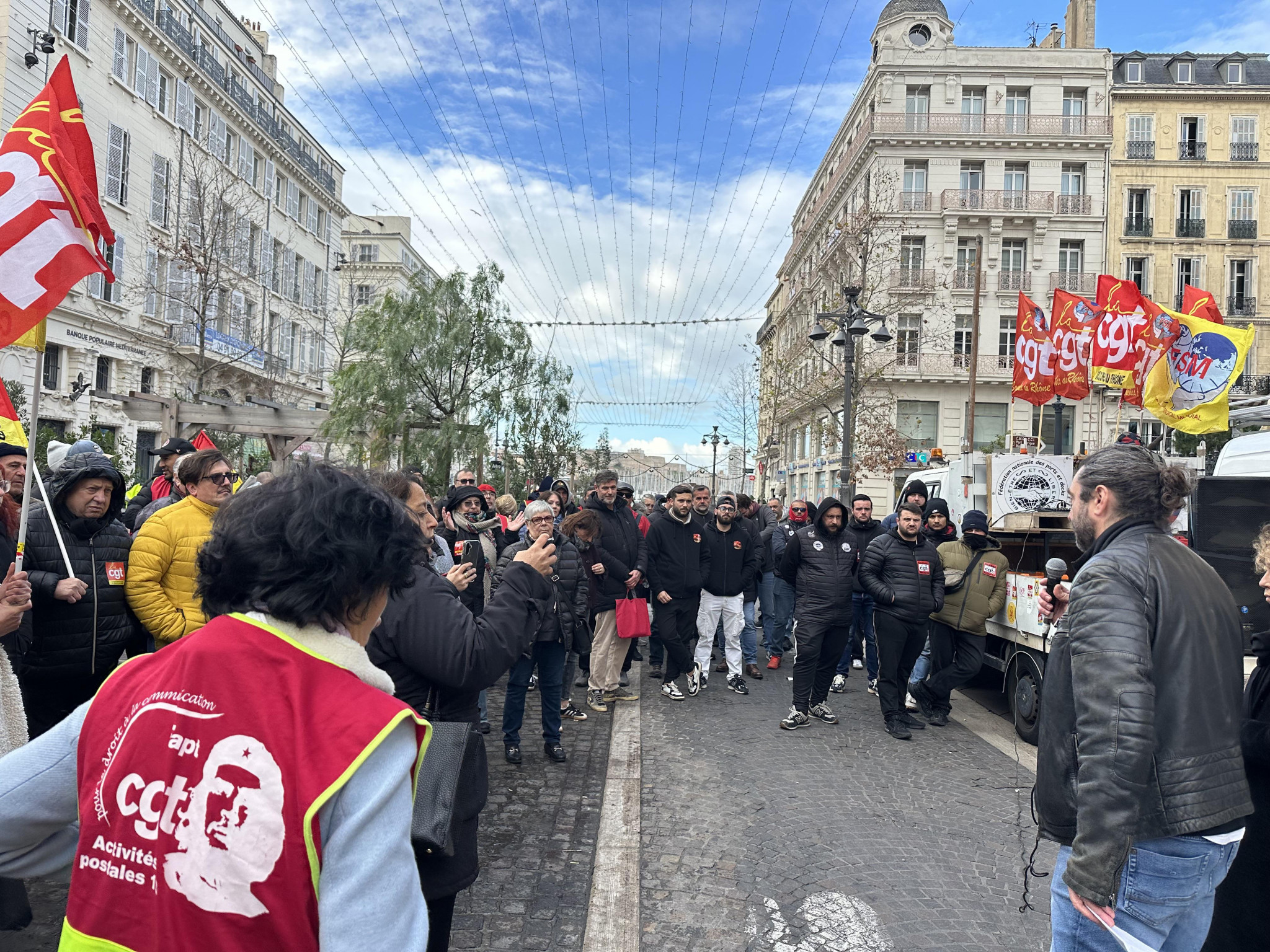 La CGT fait front contre la hausse du prix de l’essence