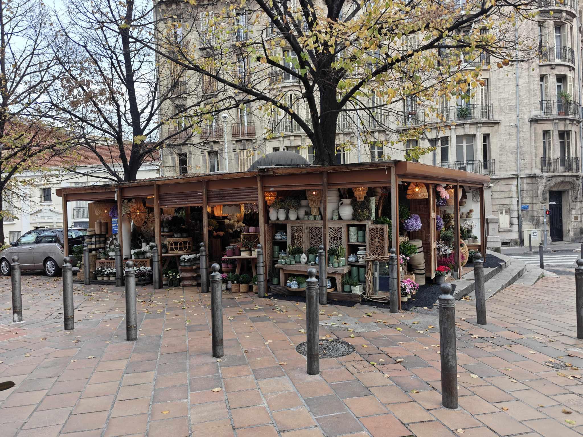 Comment en vingt ans, ce kiosque s’est fait sa place à Marseille