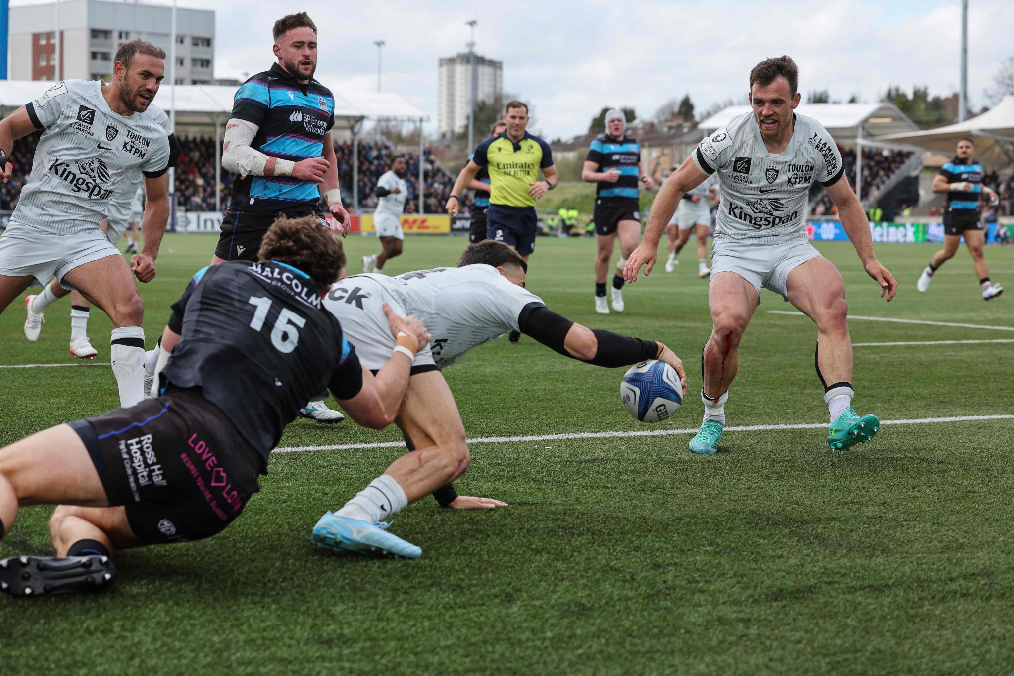Toulon renverse Glasgow et poursuit son rêve européen