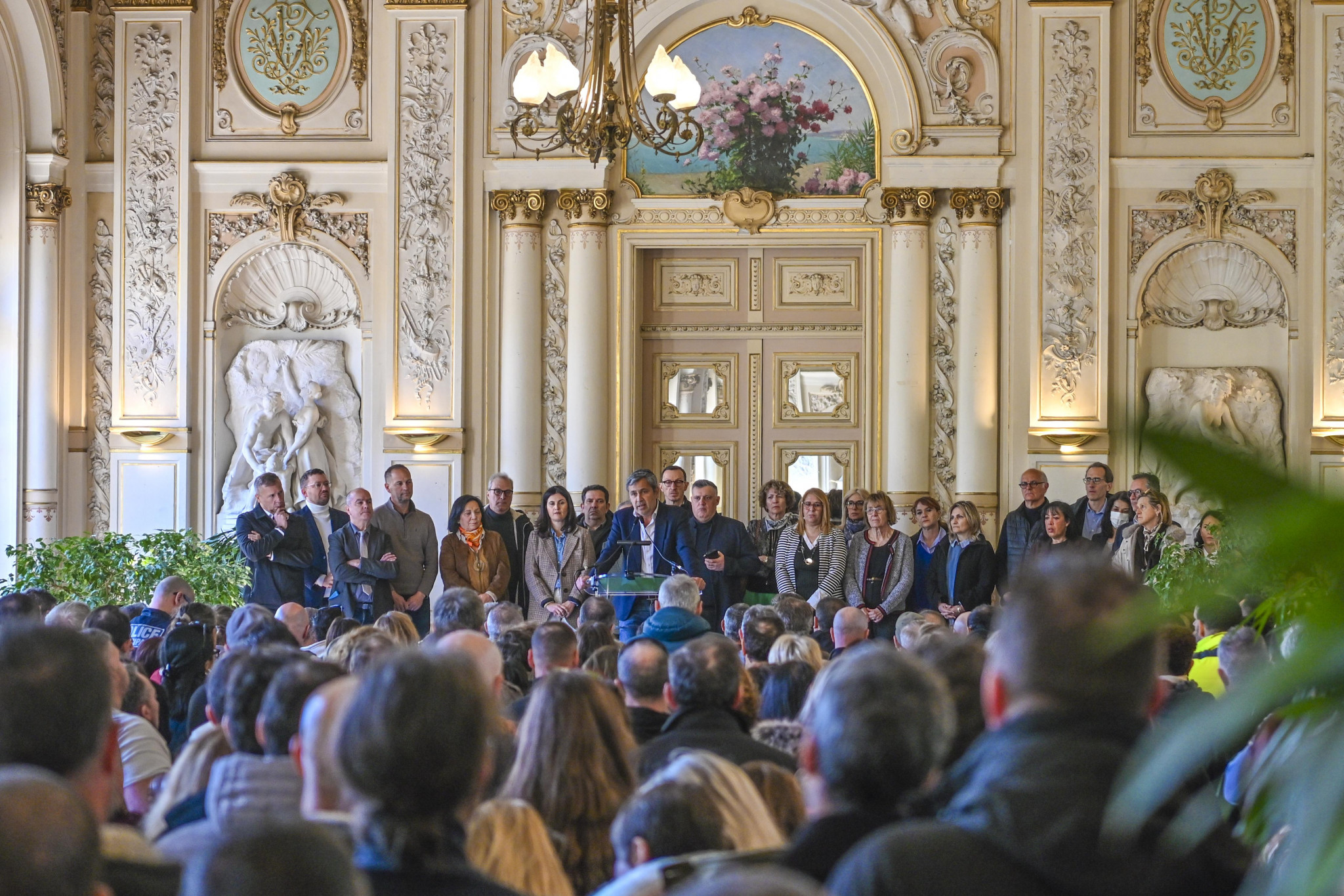 Olivier Galzi vante le service public