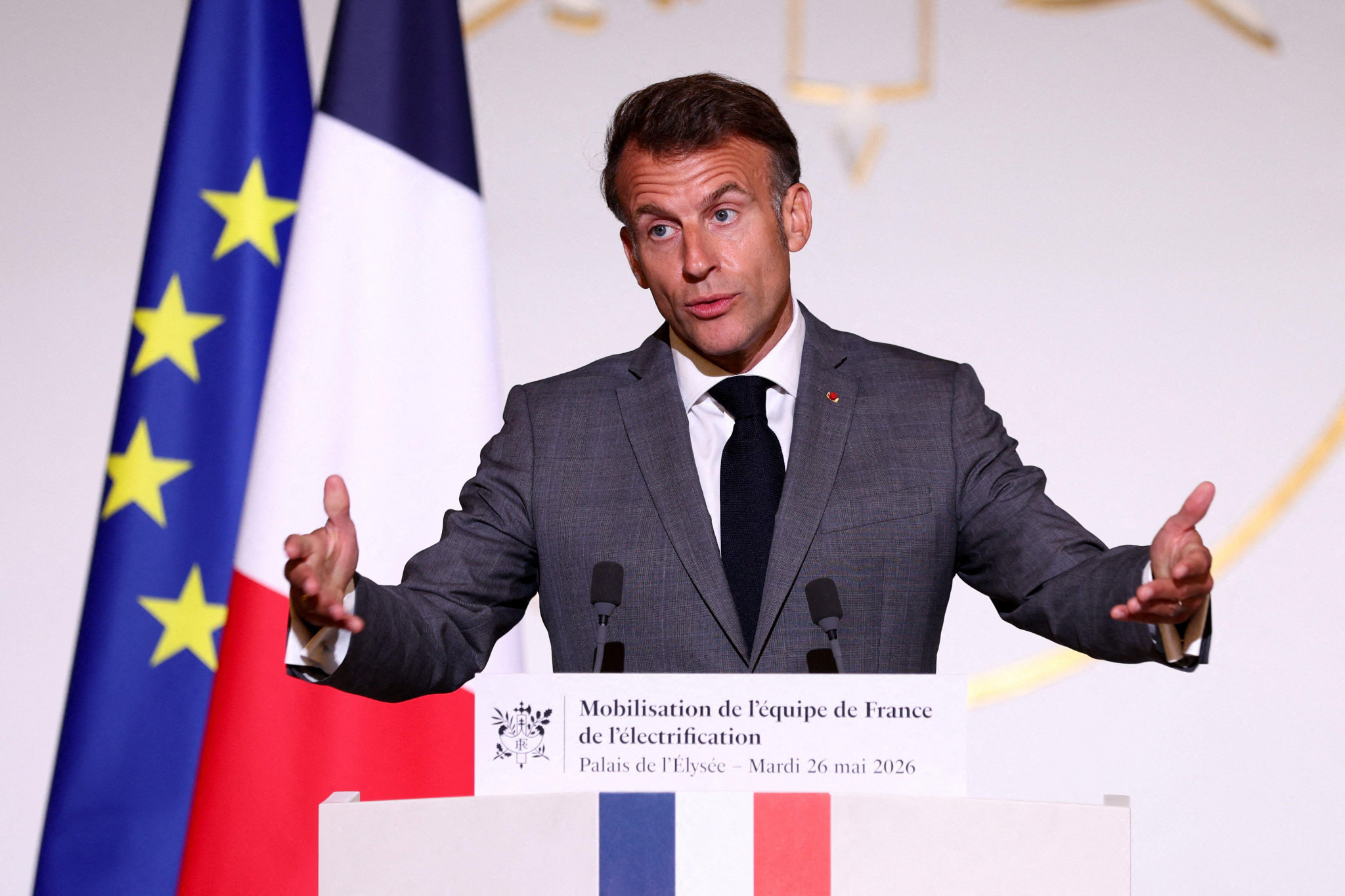 Le président en appelle à la fée électricité