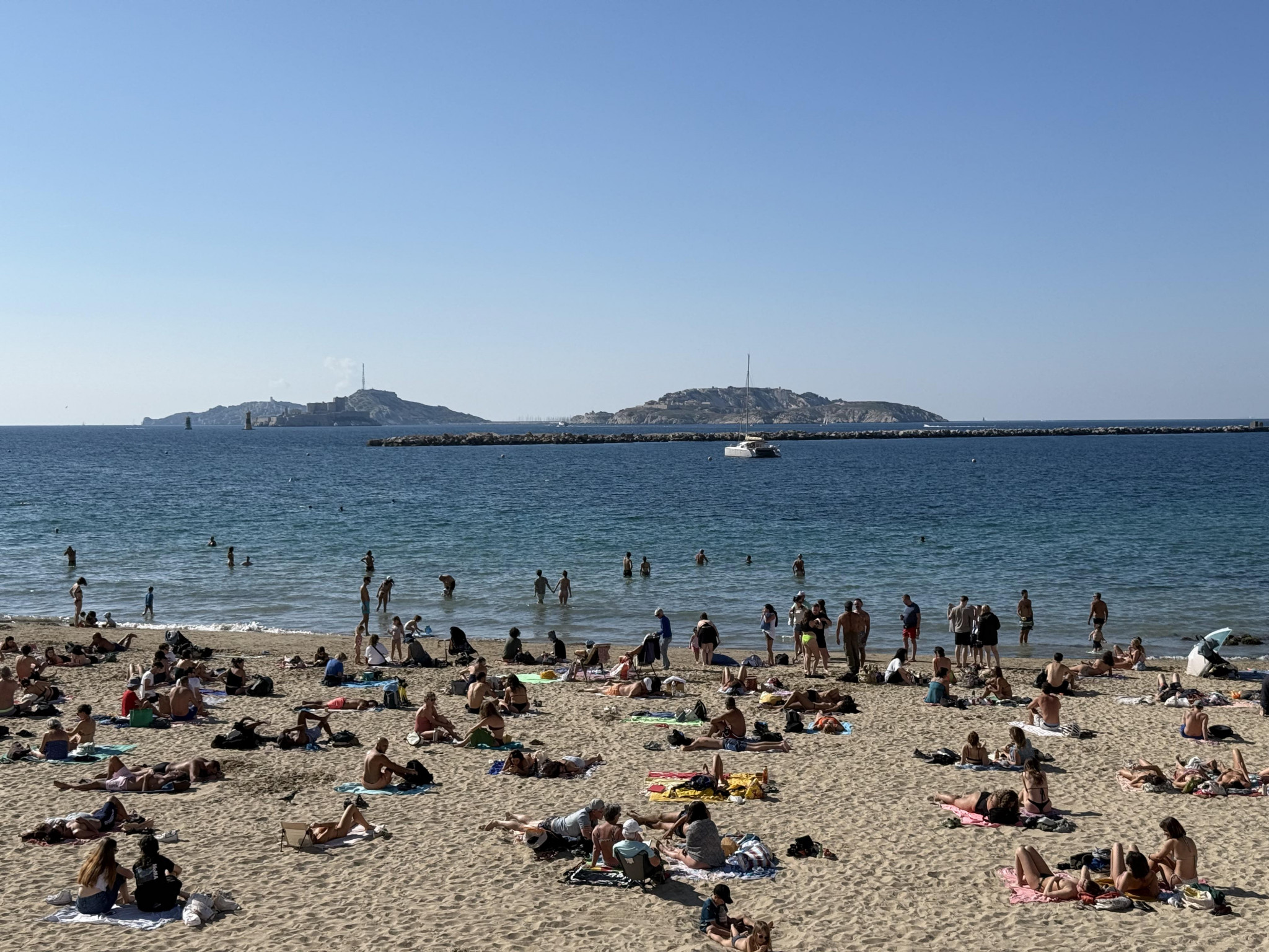 Les touristes se replient sur des destinations plus accessibles