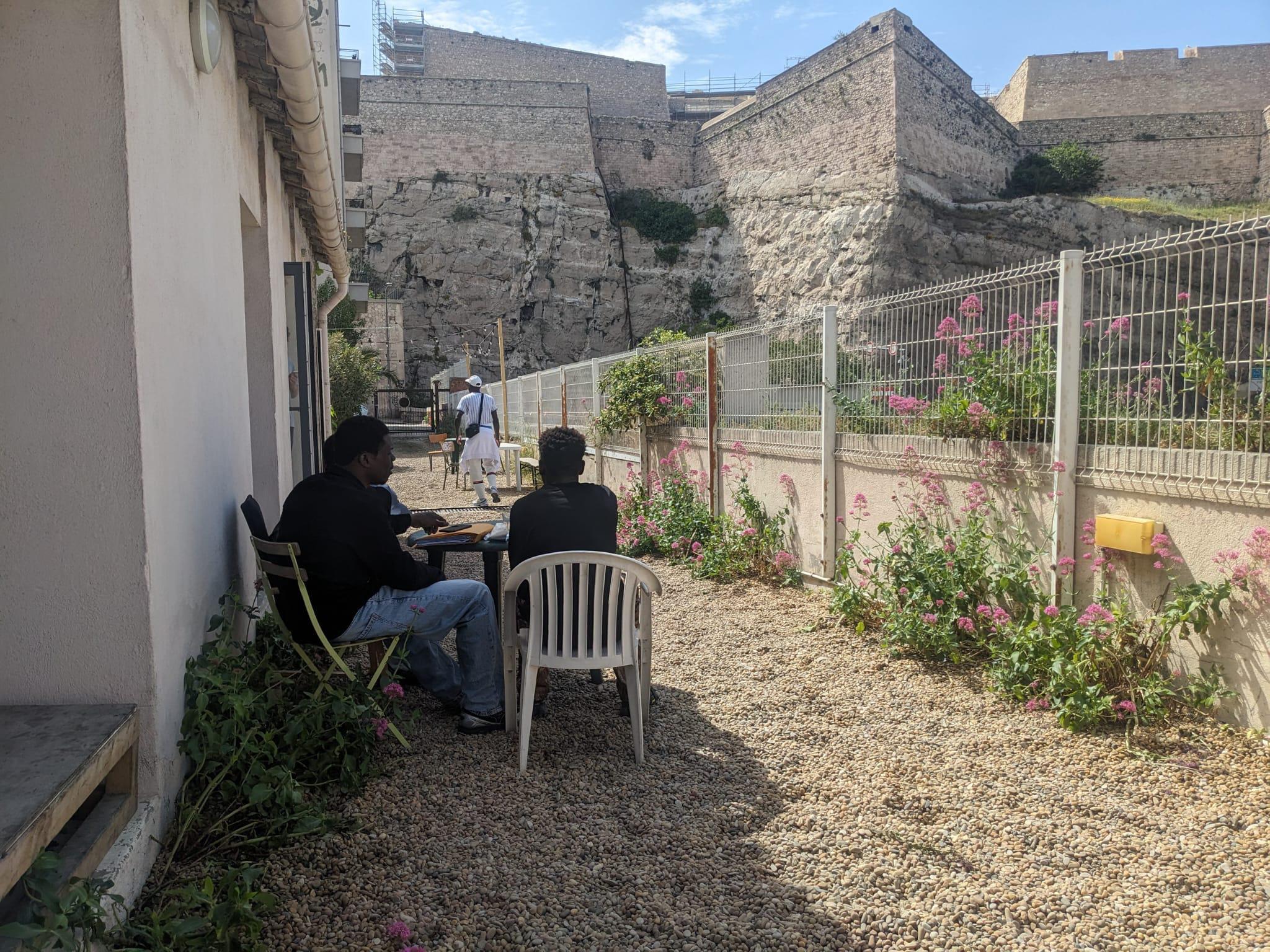 Un nouvel havre pour les jeunes exilés au centre de Marseille