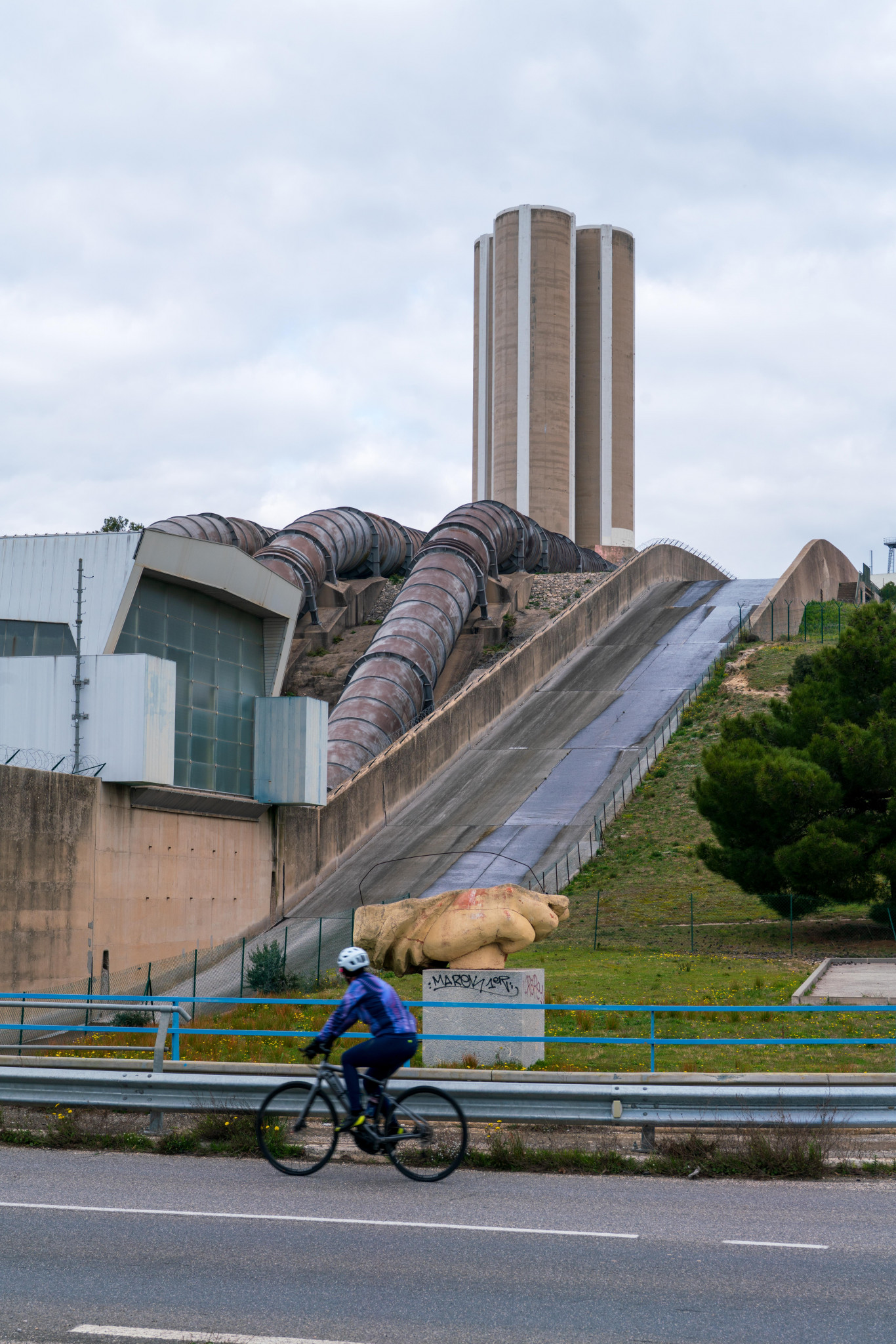 Des turbinages d’eau douce très réglementés sur l’étang de Berre