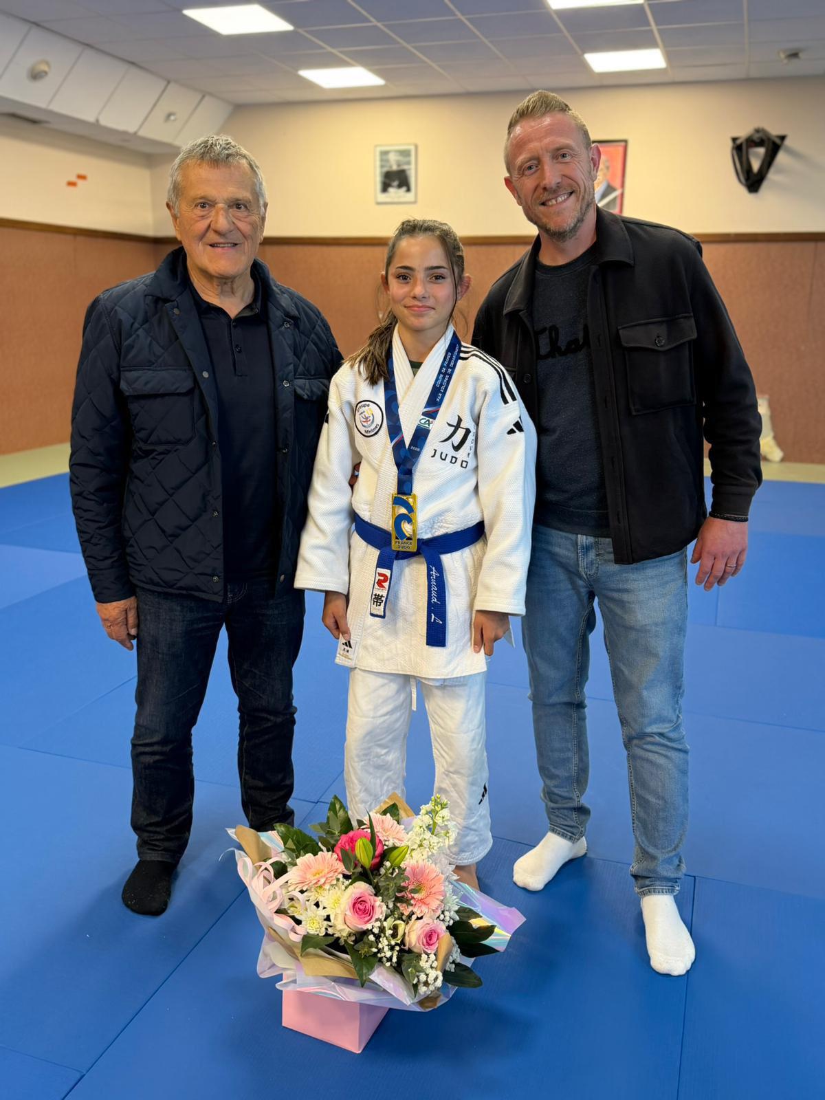 Une haie d’honneur pour Lana Arnaud