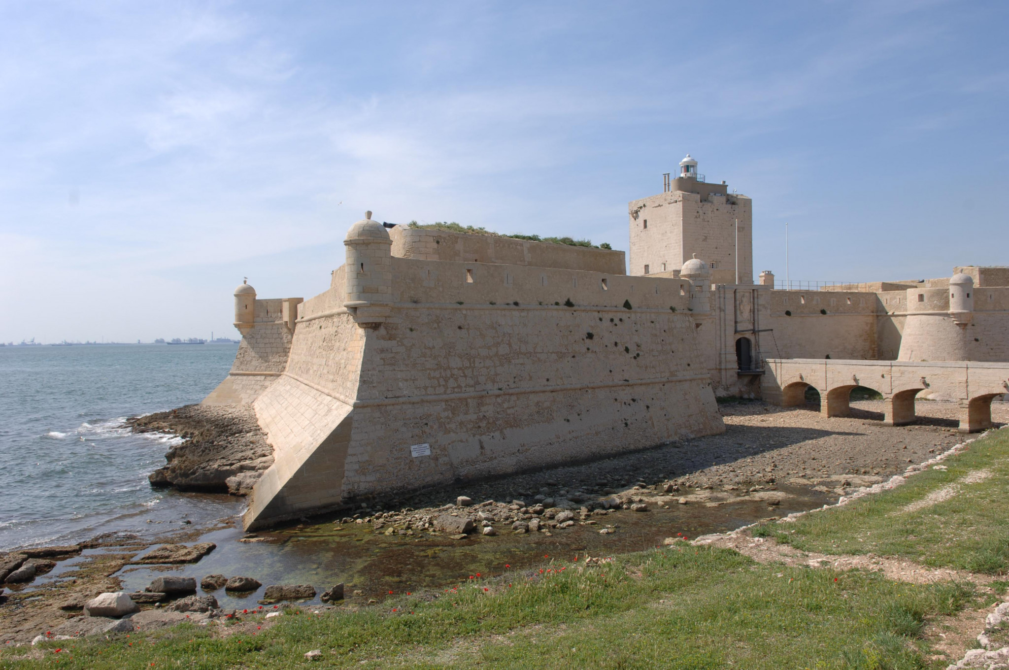 L’emblématique Fort de Bouc rouvre ses portes à Martigues