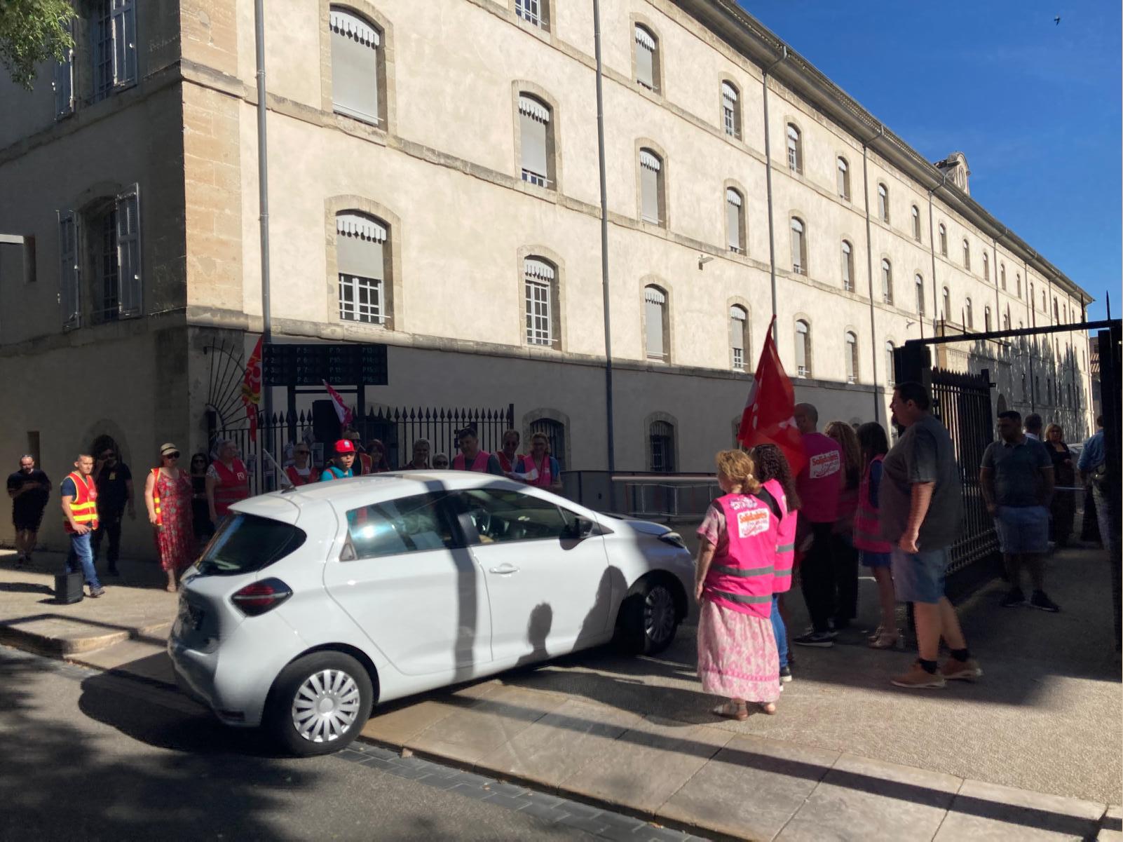 Visite sous tension de la directrice des Finances publiques à Avignon