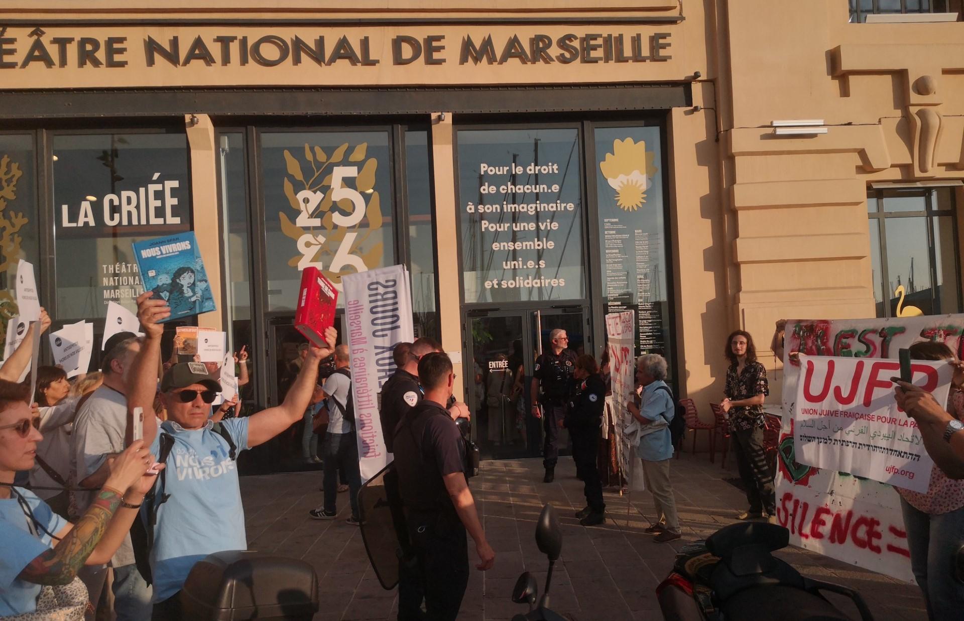 Face au vacarme, Joann Sfar fait dialoguer BD et musique à Marseille