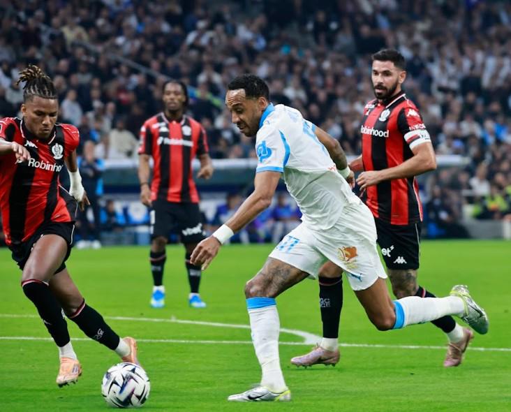 Pierre-Emerick Aubameyang exclu du groupe au Havre