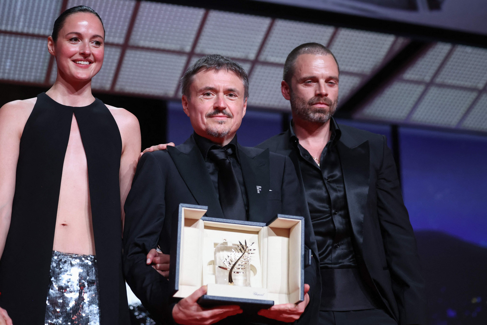 Le réalisateur Christian Mungiu remporte la Palme d’Or pour son film « Fjord »