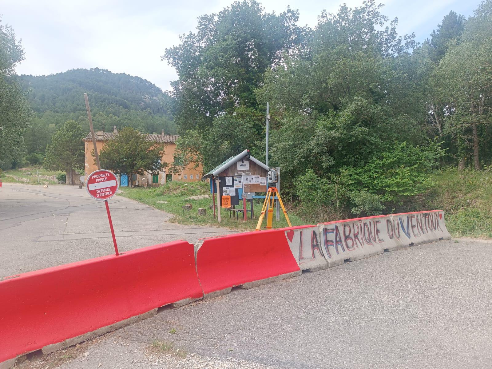 À Malaucène, le passage de géomètres sur les papeteries ne passe pas
