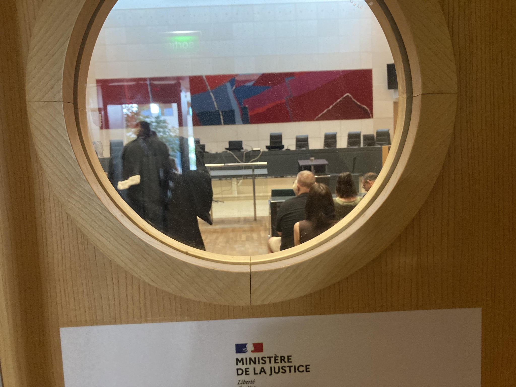 Piège mortel visant un gay&nbsp;: les profils chaotiques des accusés
