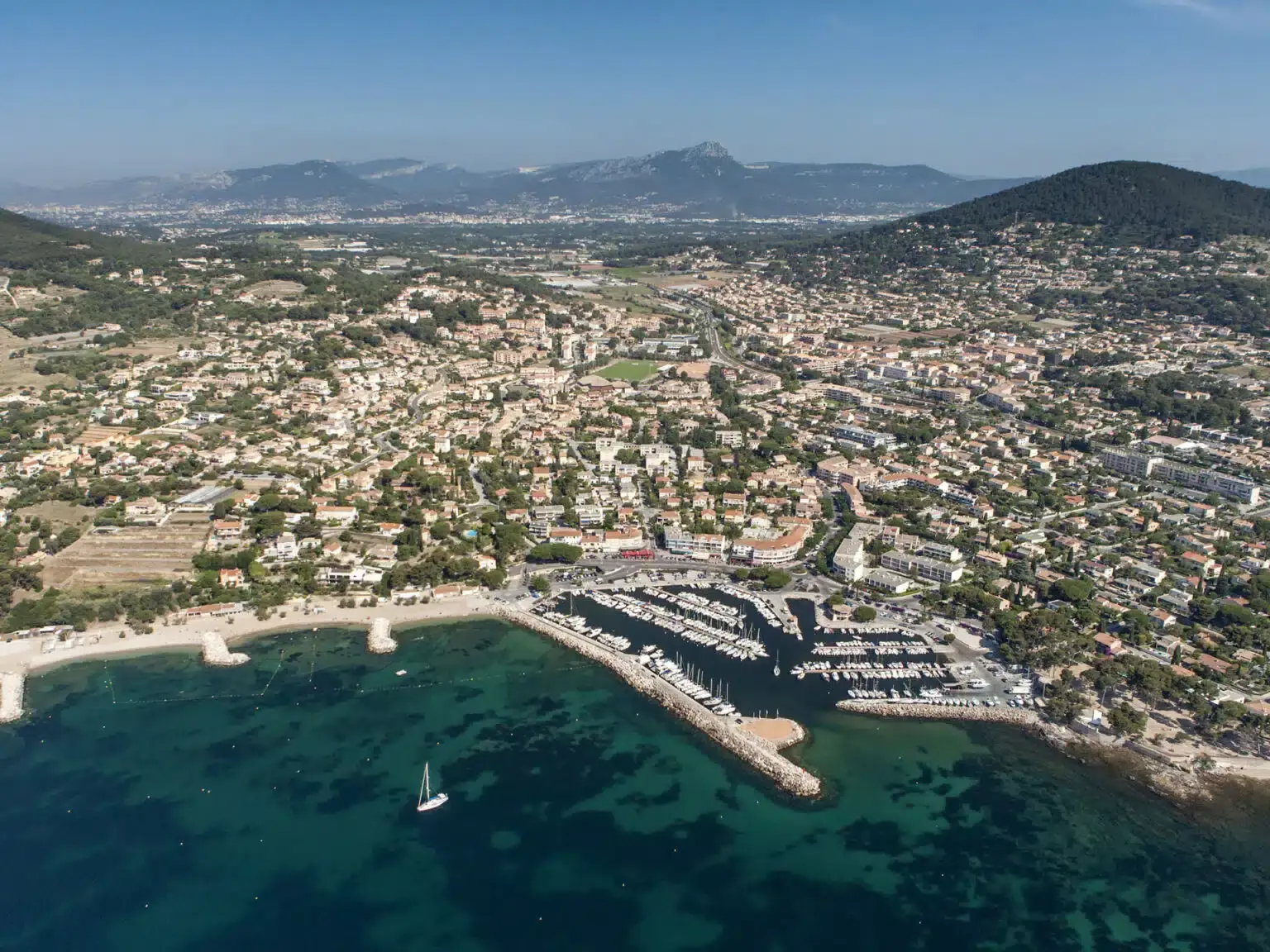 Logement social dans le Var : les partisans de «&nbsp;l’ordre&nbsp;» s’insurgent contre la loi
