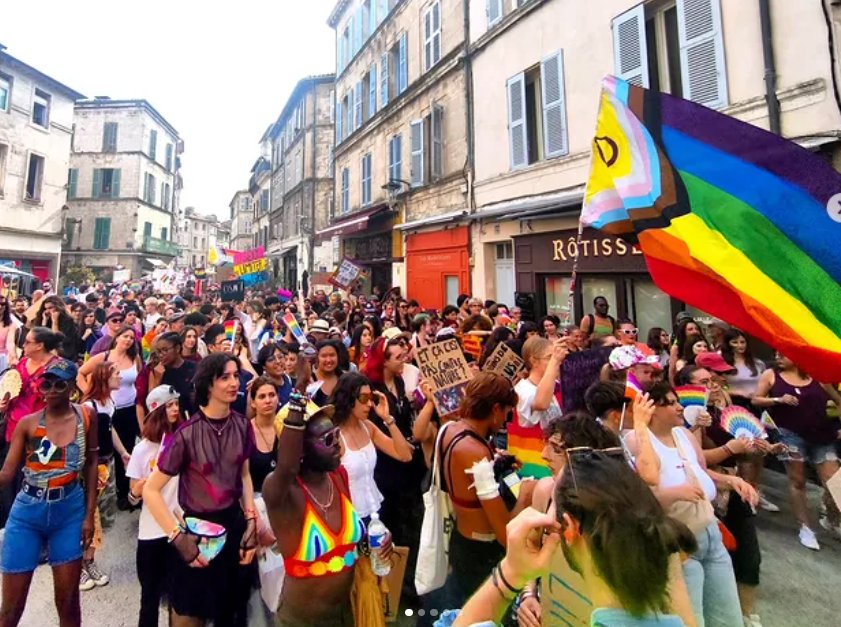 Une marche des fiertés contre la montée de l’extrême droite à Avignon