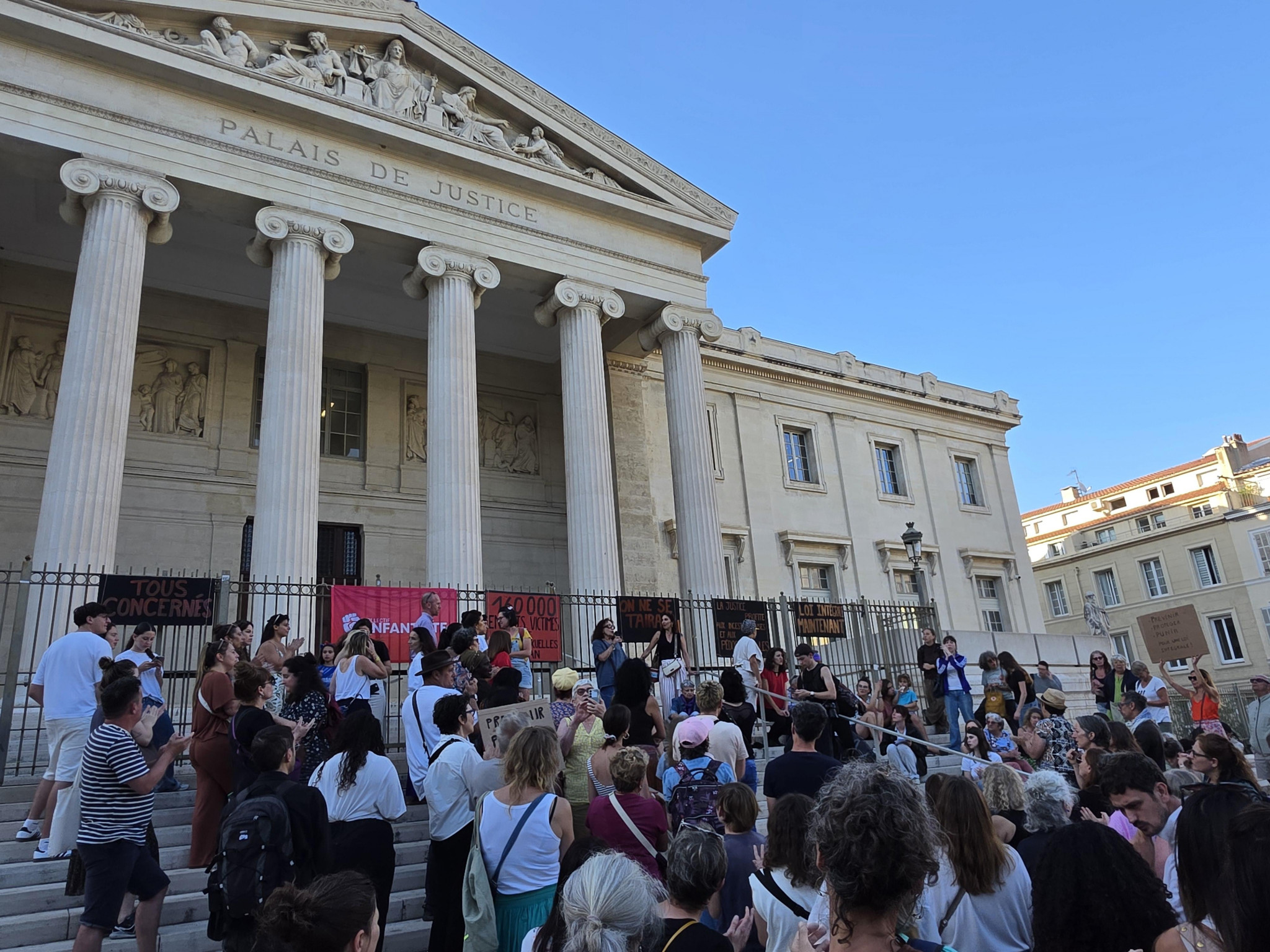 [Contre les Violences faites aux mineurs] À Marseille, associations, collectifs et citoyens ne lâchent rien