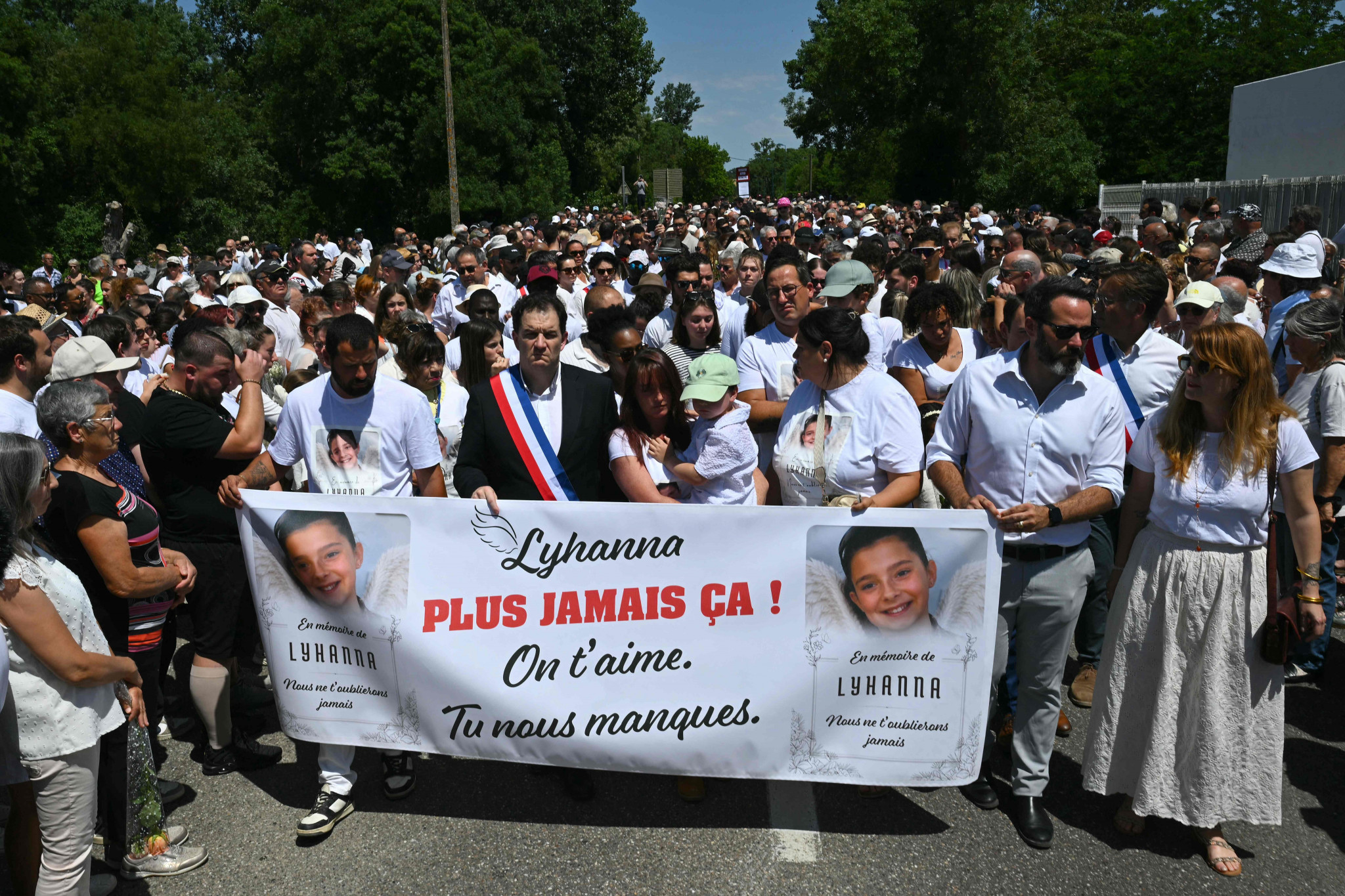 L’hommage à Lyhanna et la colère face aux défaillances