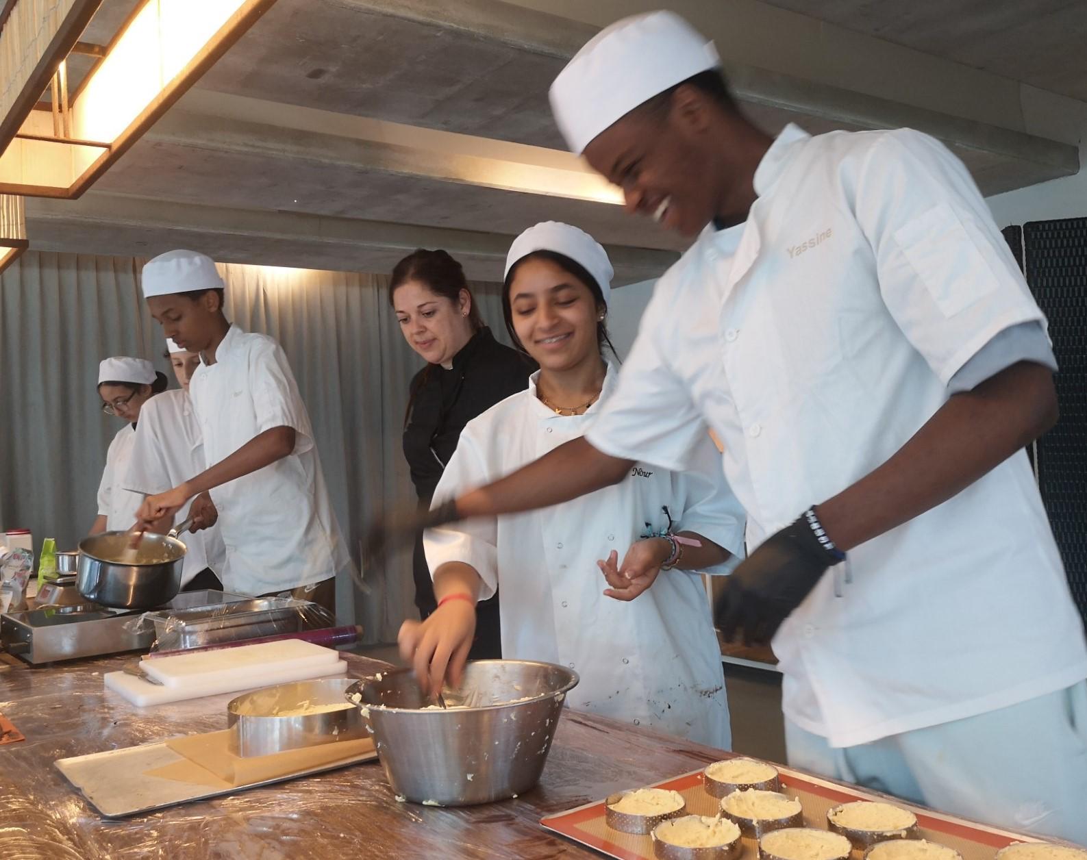 Cinq minots comme des chefs en cuisine chez Mazzia