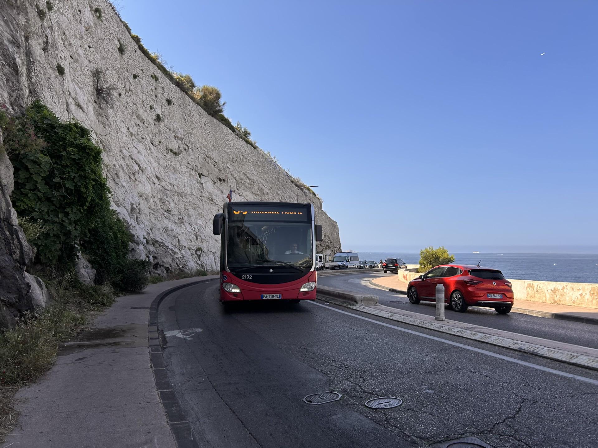 [C’est l’été] Le bus des plages, emblème de Marseille