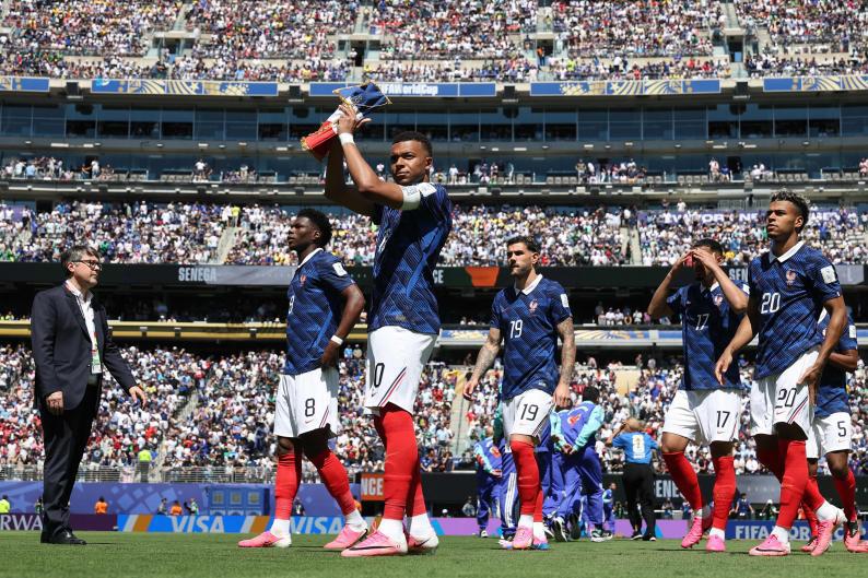 Un Mondial qui réveille les pires instincts racistes