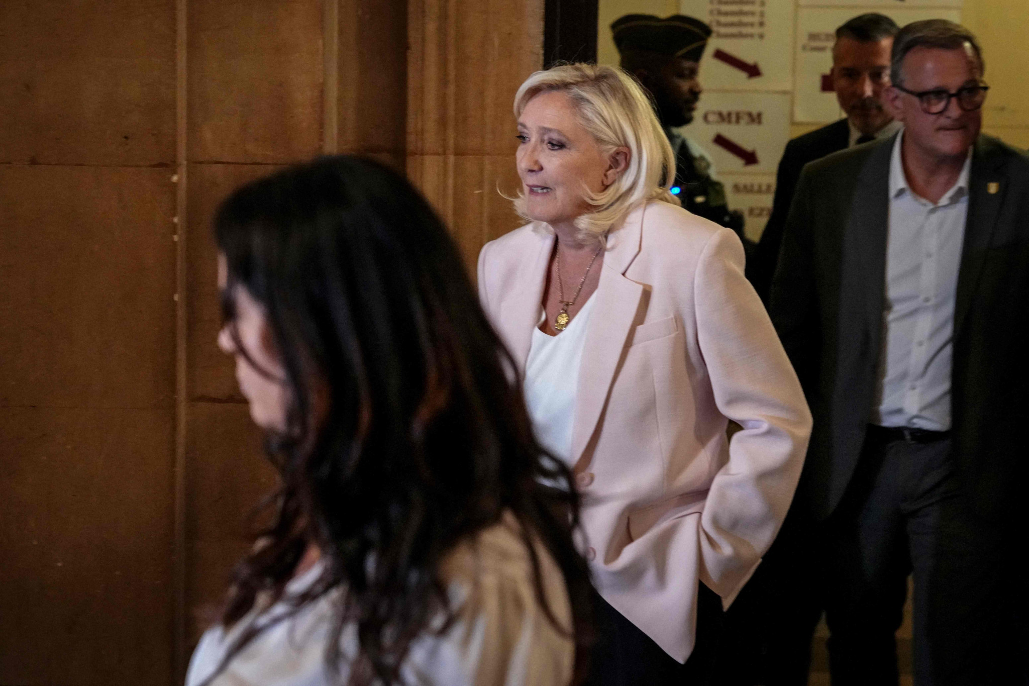 Marine Le Pen déclarée coupable mais éligible pour 2027