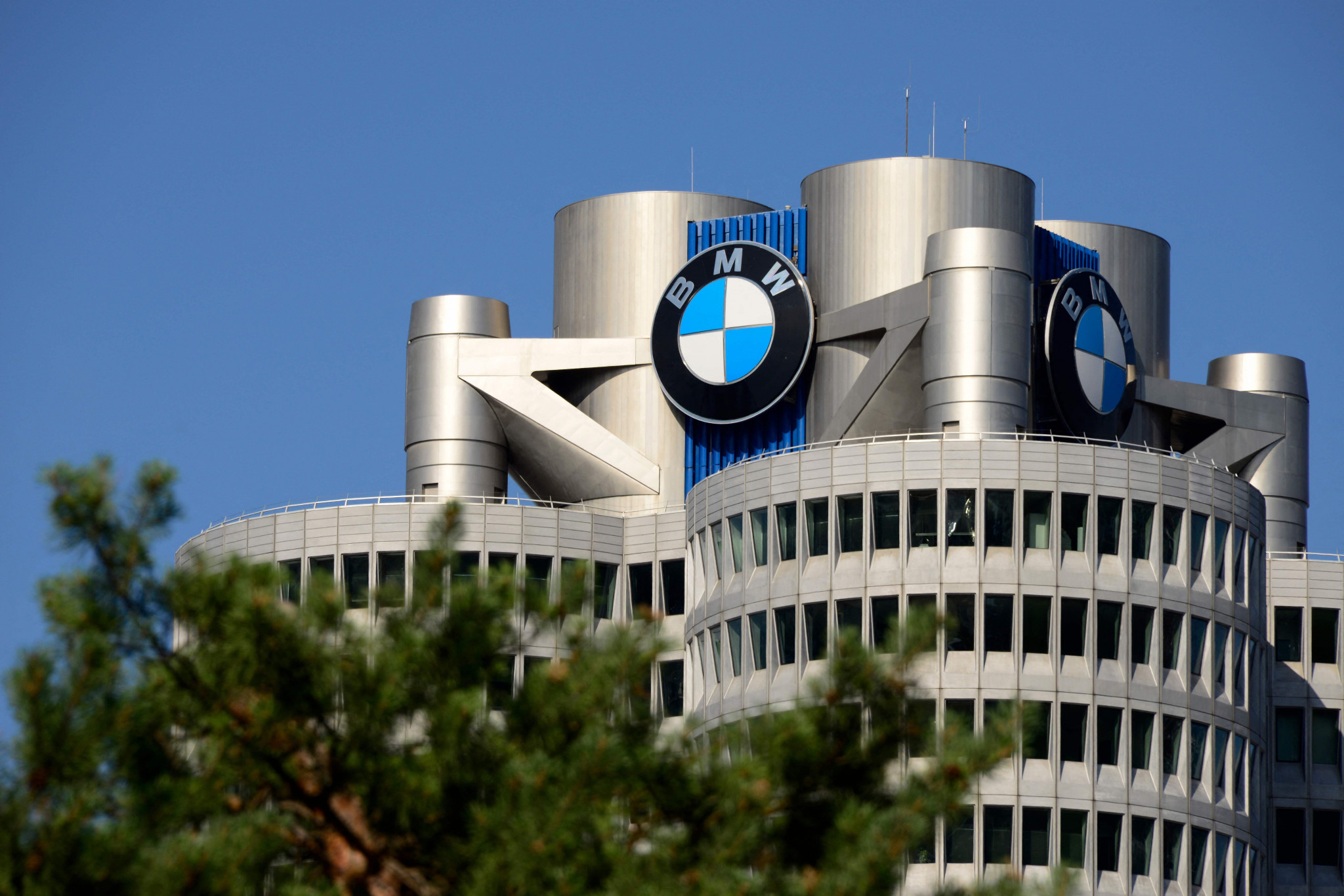Le constructeur BMW supprime au moins 8&nbsp;000 emplois