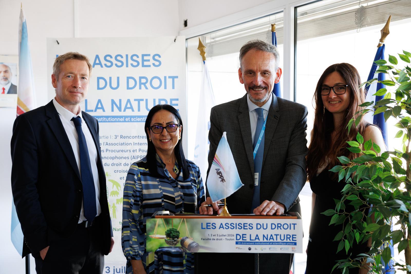 Cédric Riot et Caroline Regad (Université de Toulon – Assemblées de la Terre) : « Ne plus considérer l’humain au-dessus d’une pyramide du vivant »