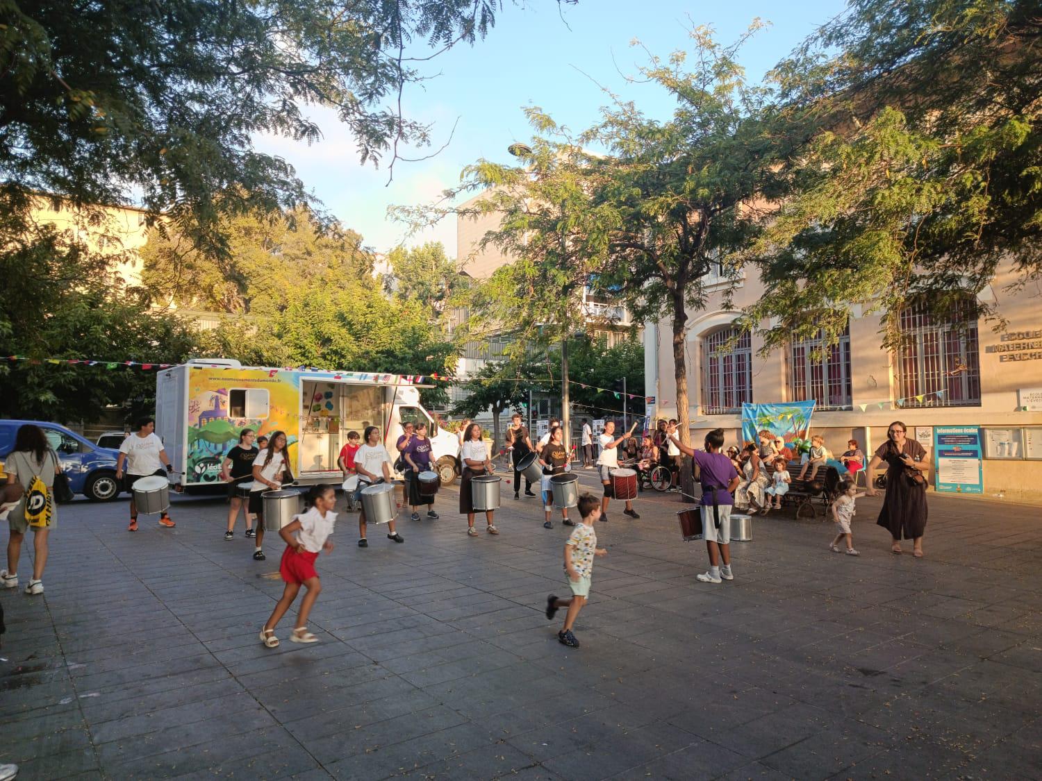 À Marseille, une tournée pour célébrer les congés payés