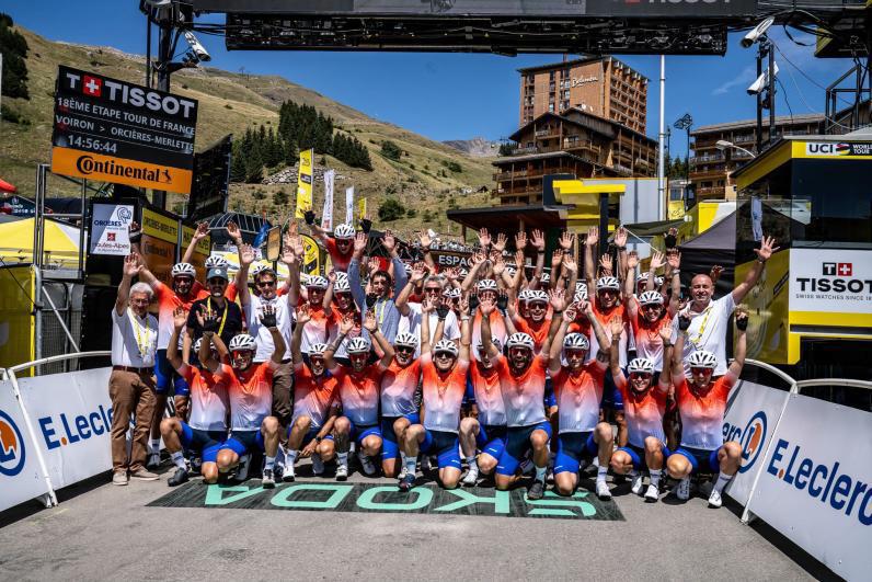 Des skieurs sur le Tour de France