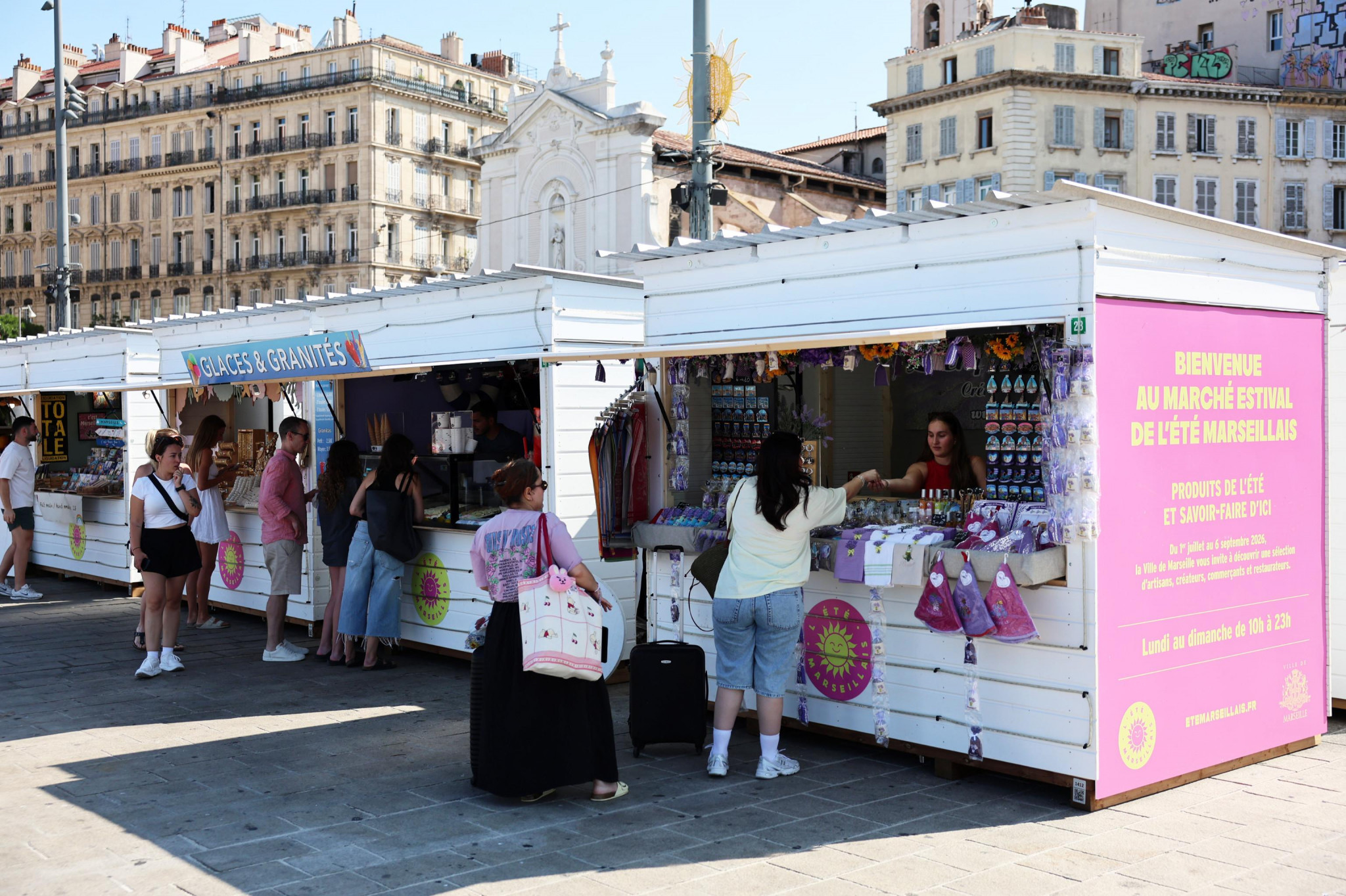 Marché d’été sur le Vieux-Port